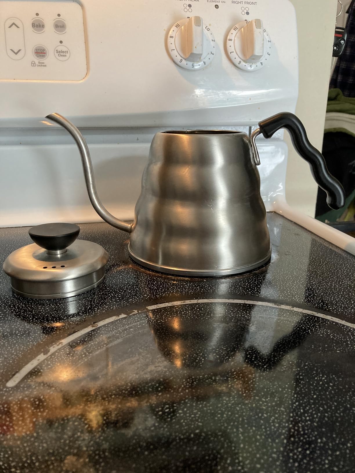 Hario, V60 Dripper Kettle Buono, Stainless Steel Gooseneck Stovetop Pour Over Coffee Kettle customer photo 2
