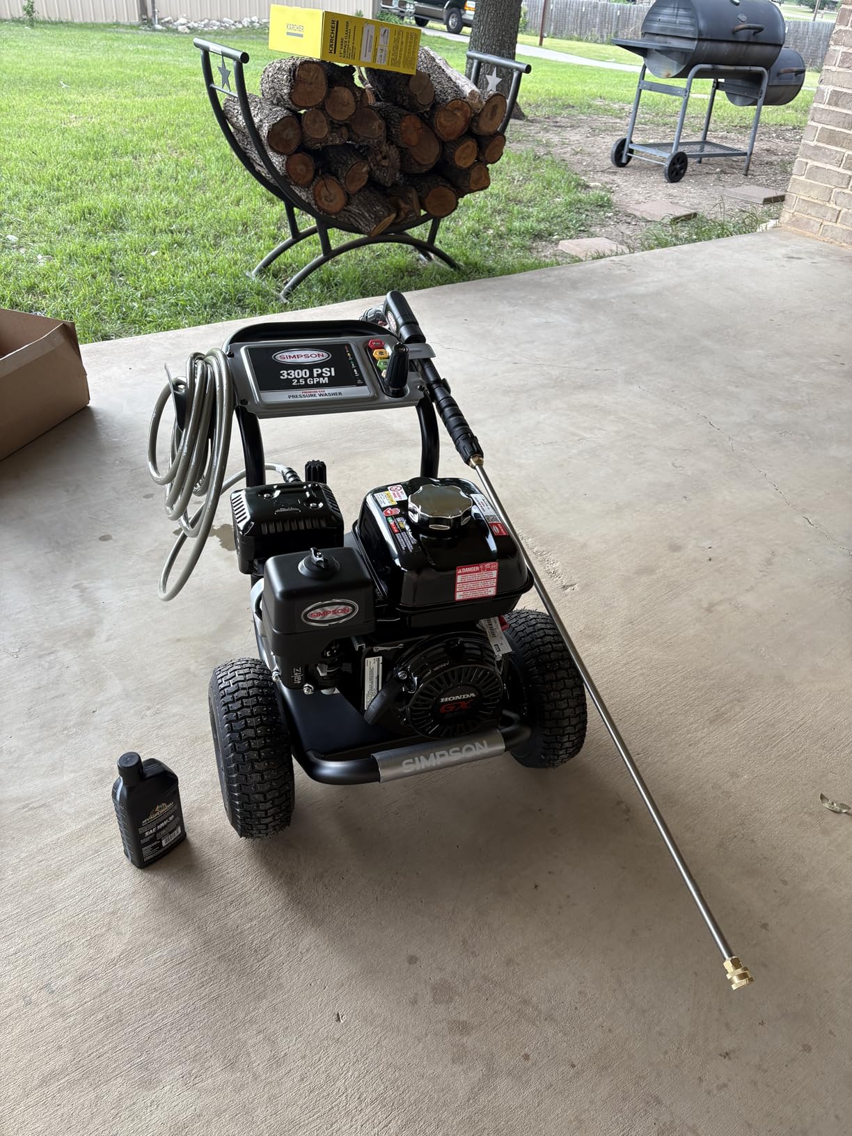 SIMPSON Cleaning PS3228 PowerShot 3300 PSI Gas Pressure Washer, 2.5 GPM, Honda GX200 Engine, Includes Spray Gun and Extension Wand, 5 QC Nozzle Tips, 5/16-inch x 25-foot MorFlex Hose, 49-State | Gas Power Washer For Professionals. AAA Triplex Pump, 25' MorFlex Hose, 5 Nozzles, Steel Frame. 49-State Compliant. PS3228 customer photo 1