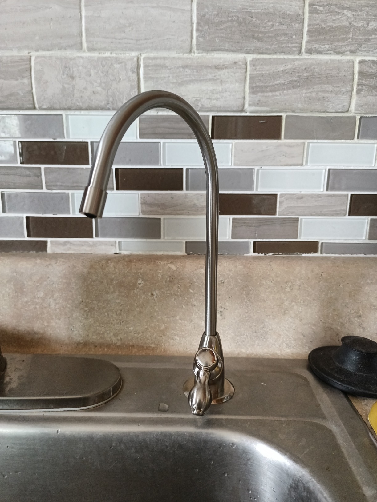 Aquasana Under Sink Water Filter System - Reduces PFAS, Lead, & Chlorine in Drinking Water - Under Counter Claryum Filtration for Kitchen - 3-Stage - Oil-Rubbed Bronze Faucet - AQ-5300.62 customer photo 2