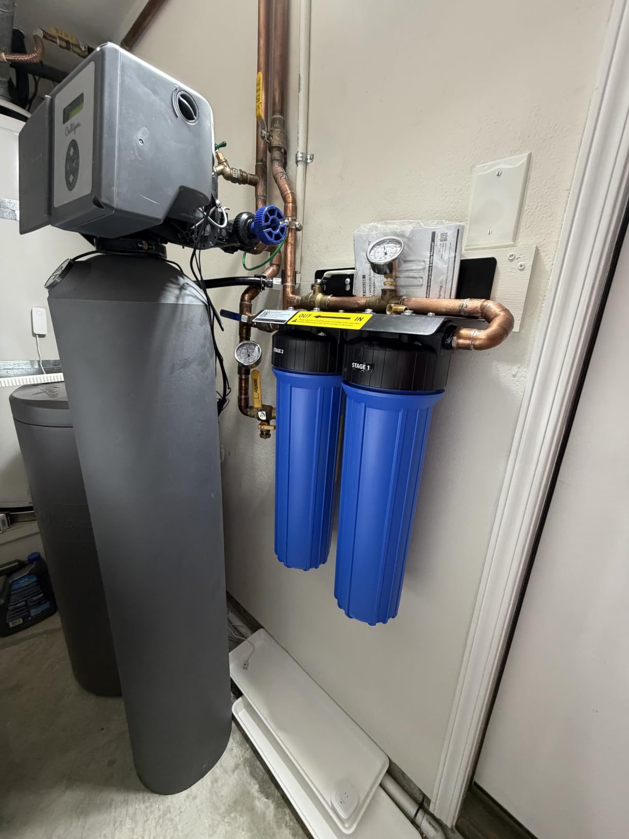 iSpring WGB22B 2-Stage Whole House Water Filtration System, 20” x 4.5” Sediment & Carbon Block Filters, Removes up to 99% Chlorine, Fine Sediment and Bad Taste Removal customer photo 1