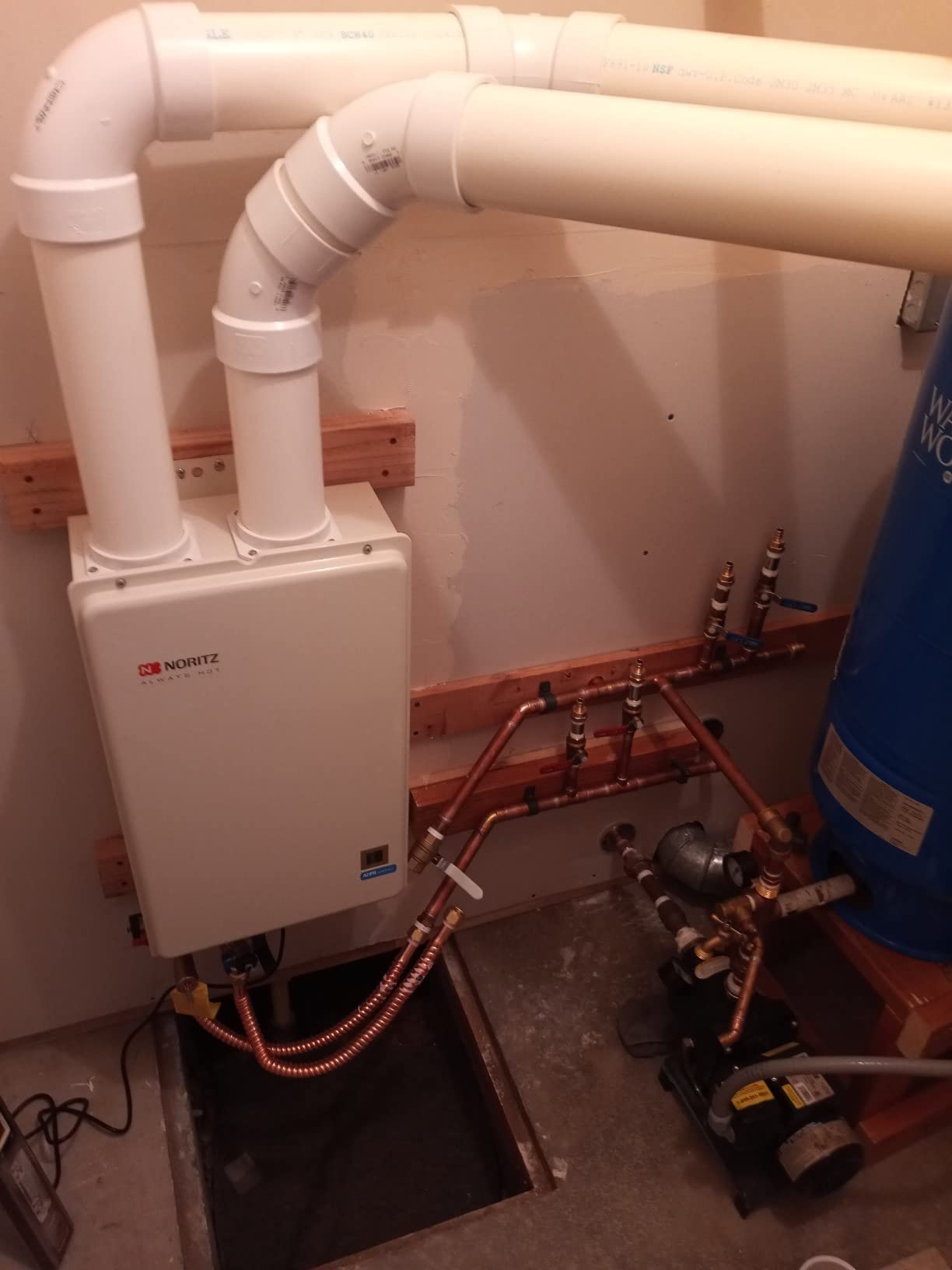 Noritz NRC66DVLP Indoor Condensing Direct Tankless Hot Water Heater, 6.6 GPM - Liquid Propane customer photo 1