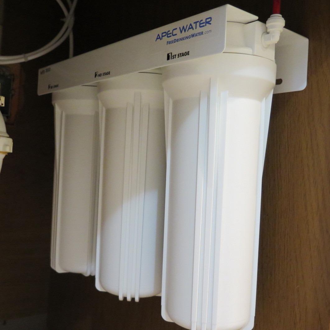 APEC Water Systems WFS-1000 Super Capacity Premium Quality 3 Stage Under-Sink Water Filter System | Premium Quality Construction, Removes Chemicals and Odors, Lead-Free Chrome Faucet, NSF Certified Tubing customer photo 1