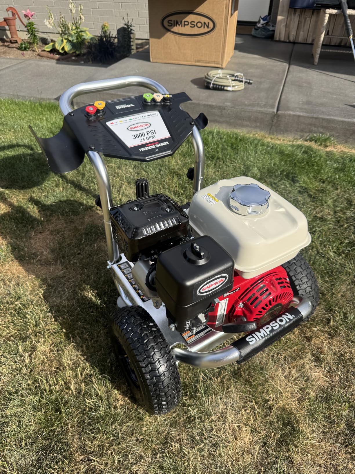 Simpson Aluminum Series ALH3425 3600 PSI Gas Pressure Washer, 2.5 GPM, Honda GX200, AAA Triplex Pump, 35' Hose, Aluminum Frame customer photo 1