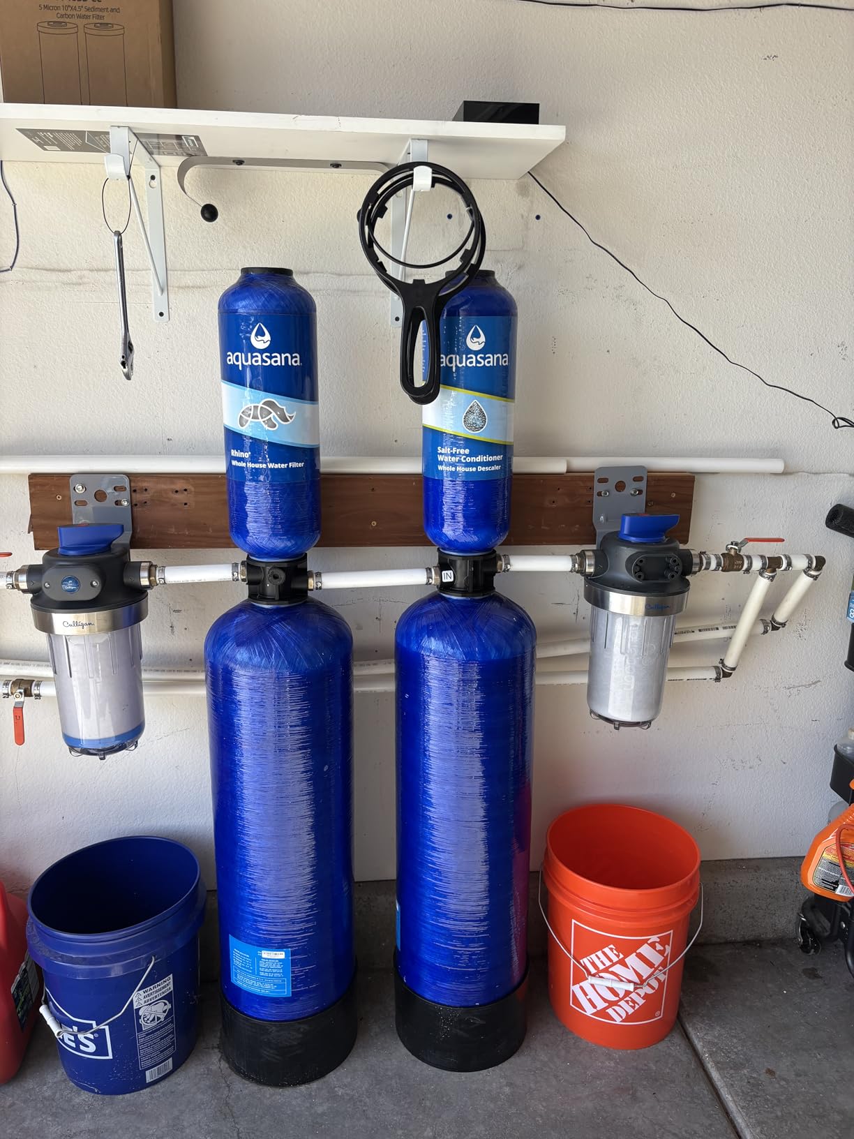 Aquasana Whole House Water Filter System | 1M Gal | UV, Carbon & KDF Media | 10-Year Filter | 14.6 GPM | Reduces Chlorine, Bacteria, Viruses & Scale | Salt-Free Conditioner | 10-Year Limited Warranty customer photo 1