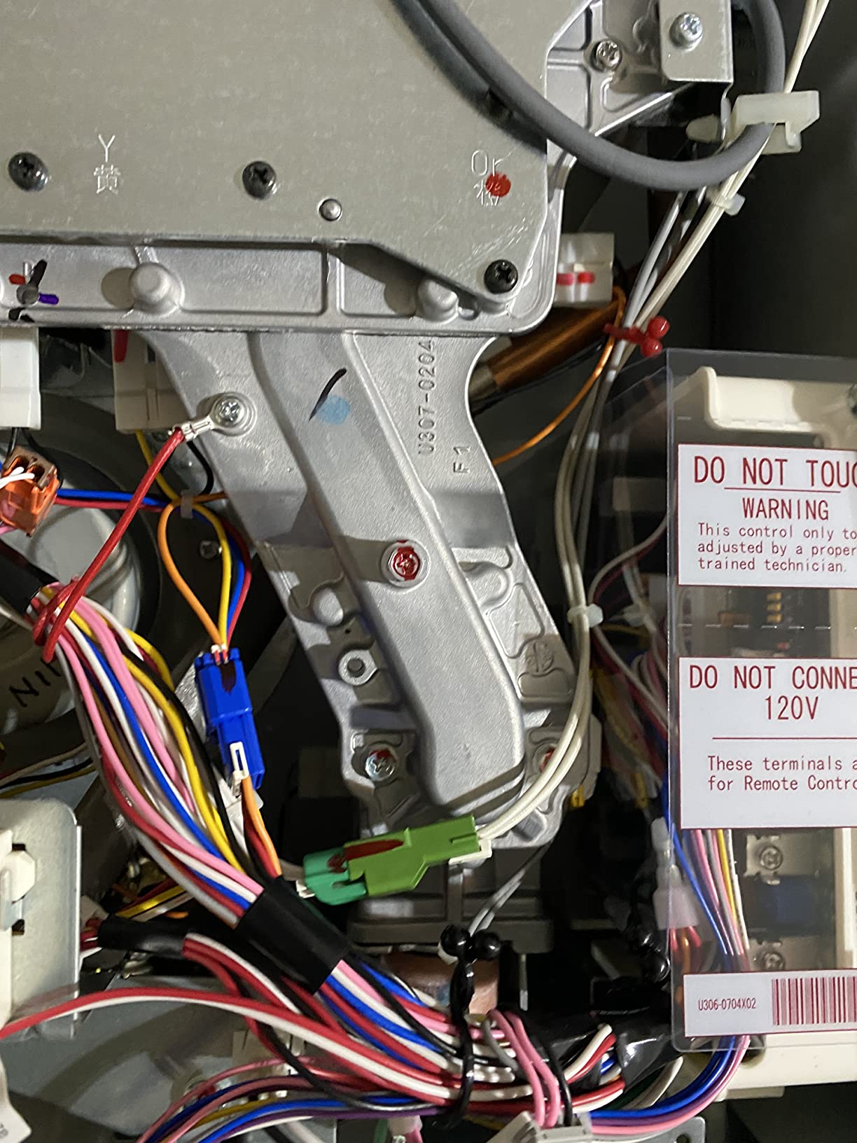Rinnai RUCS75iN Tankless Hot Water Heater, 7.5 GPM, Natural Gas, Indoor Installation customer photo 2
