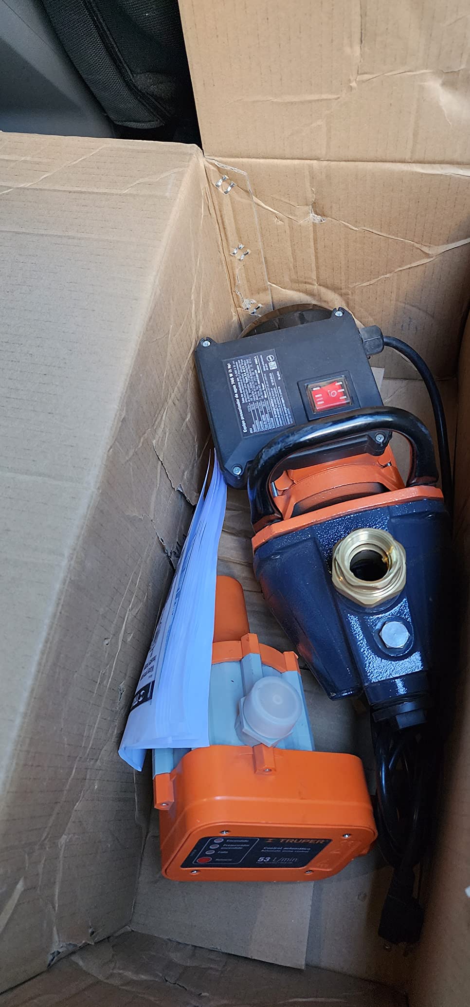 Truper 1 HP High-Performance Water Pressure Booster Pump, Automatic Inline Pressure Boosting System for Whole-House Residential Utility and Irrigation (Model 19397 / PRES-1) customer photo 2