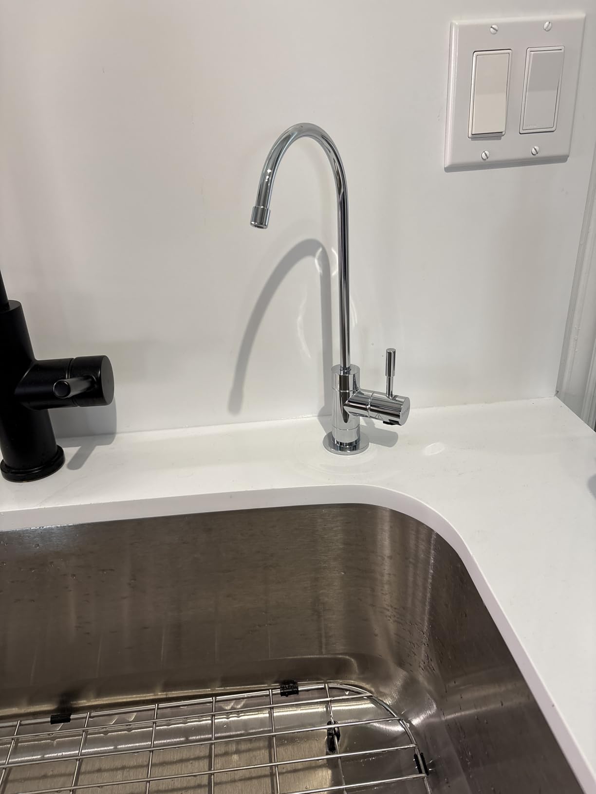Brondell Coral UC300 Under Sink Water Filtration System - Reduces PFAS, Lead, & Chlorine in Drinking Water, Water Purifier with Designer Chrome Faucet - Quick Change Filter, WQA Gold Seal-Certified customer photo 1