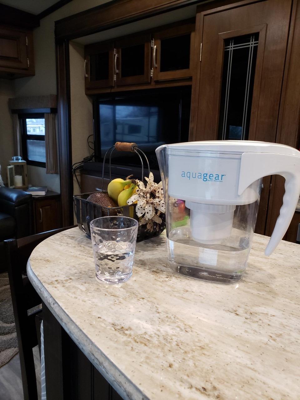 Aquagear Water Filter Pitcher - Lead, Chlorine, PFOA/PFOS, Microplastics Filter, 10 Cup, 120 Gallon Filter Life customer photo 2