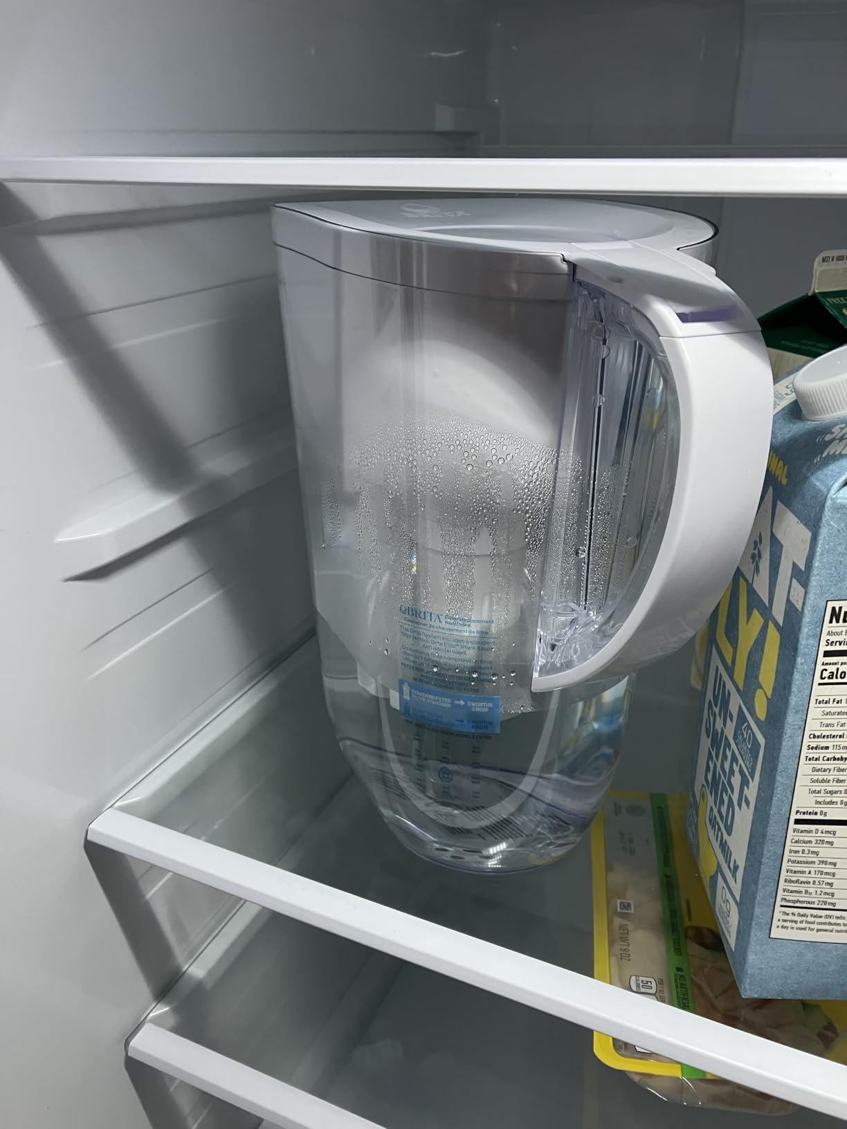 Brita Large 10 Cup Water Filter Pitcher, Includes 1 Filter, Bright White customer photo 1