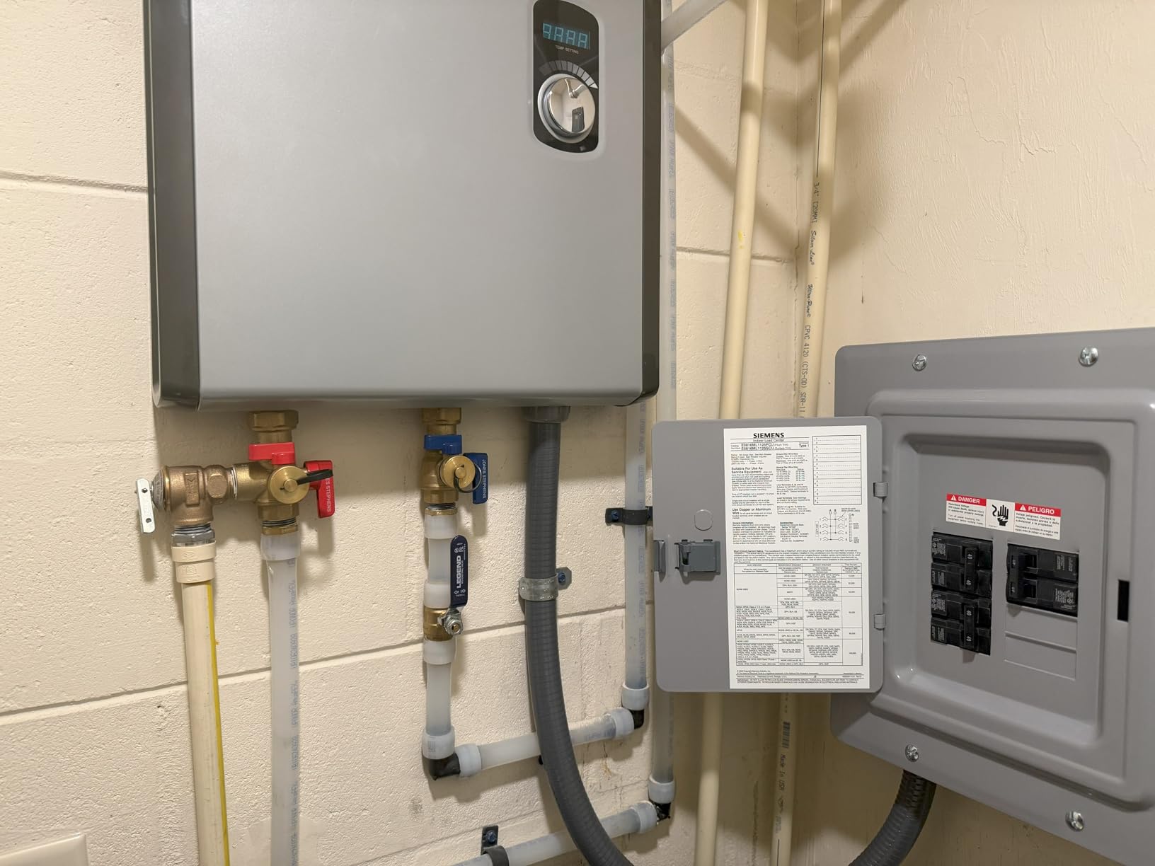 Rheem RTEX-24 24kW 240V Electric Tankless Water Heater customer photo 1