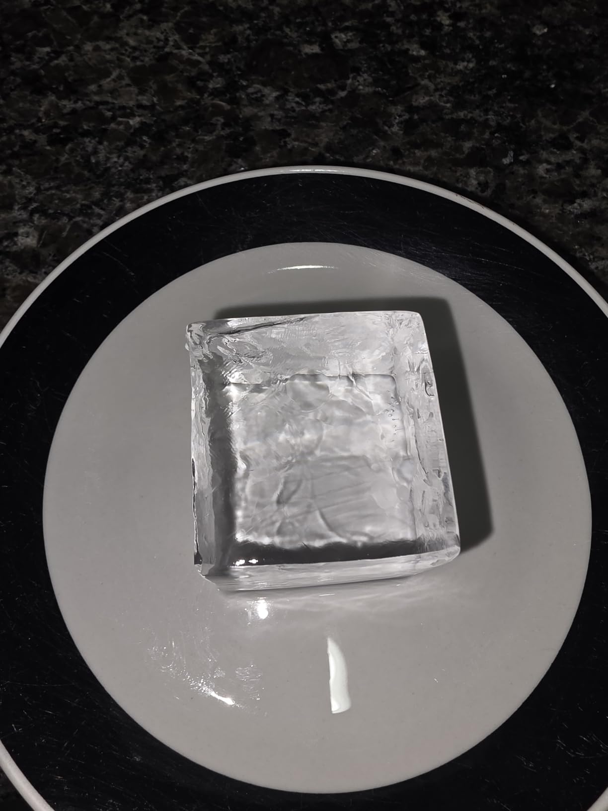 True Cubes Crystal Clear Ice Cube Maker, 4 Large 2