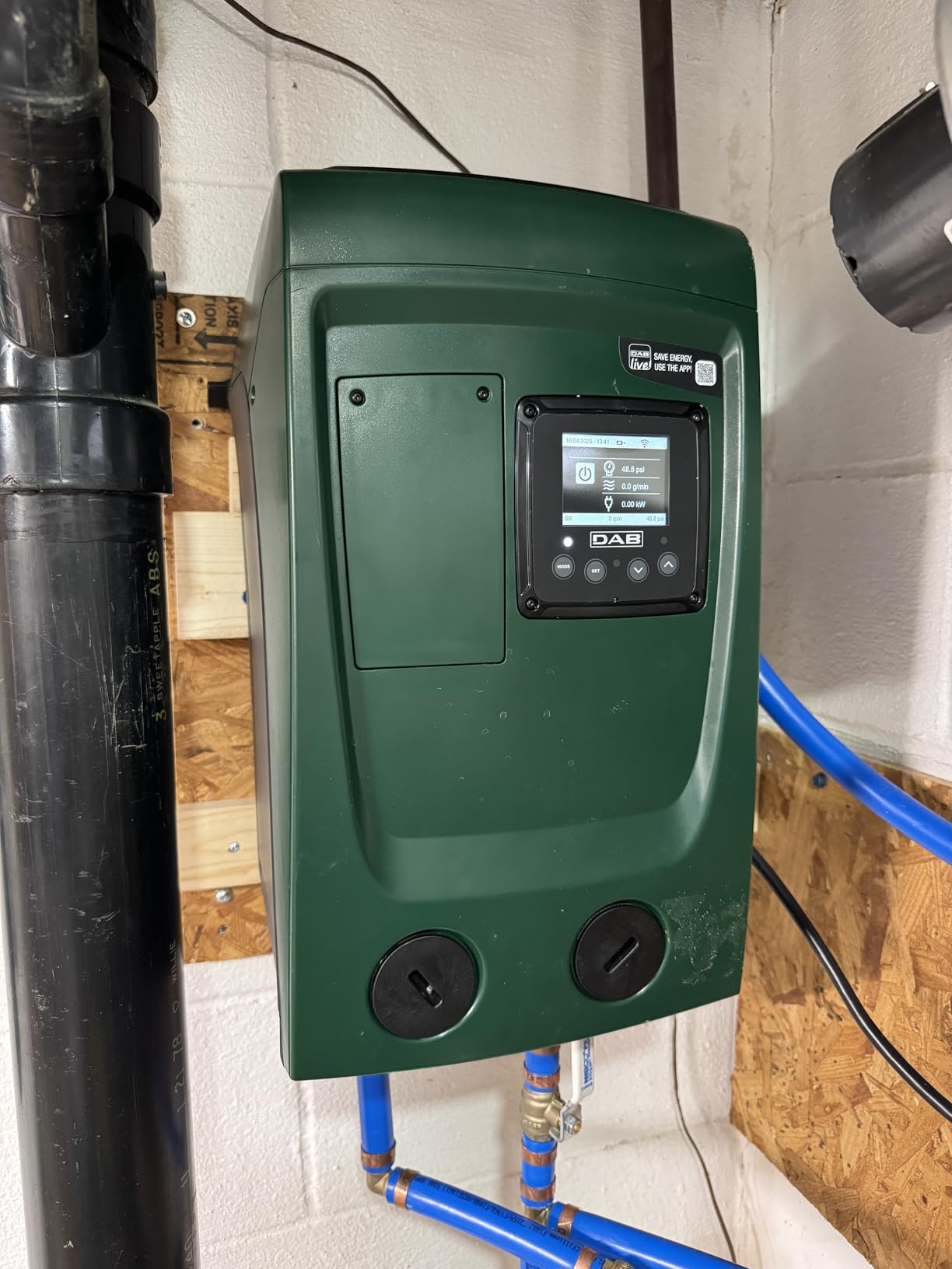 DAB E.Sybox Mini 3 Electronic Pressurisation System, Constant Pressure, Ultra Low 45db(A) Noise, 2.7
