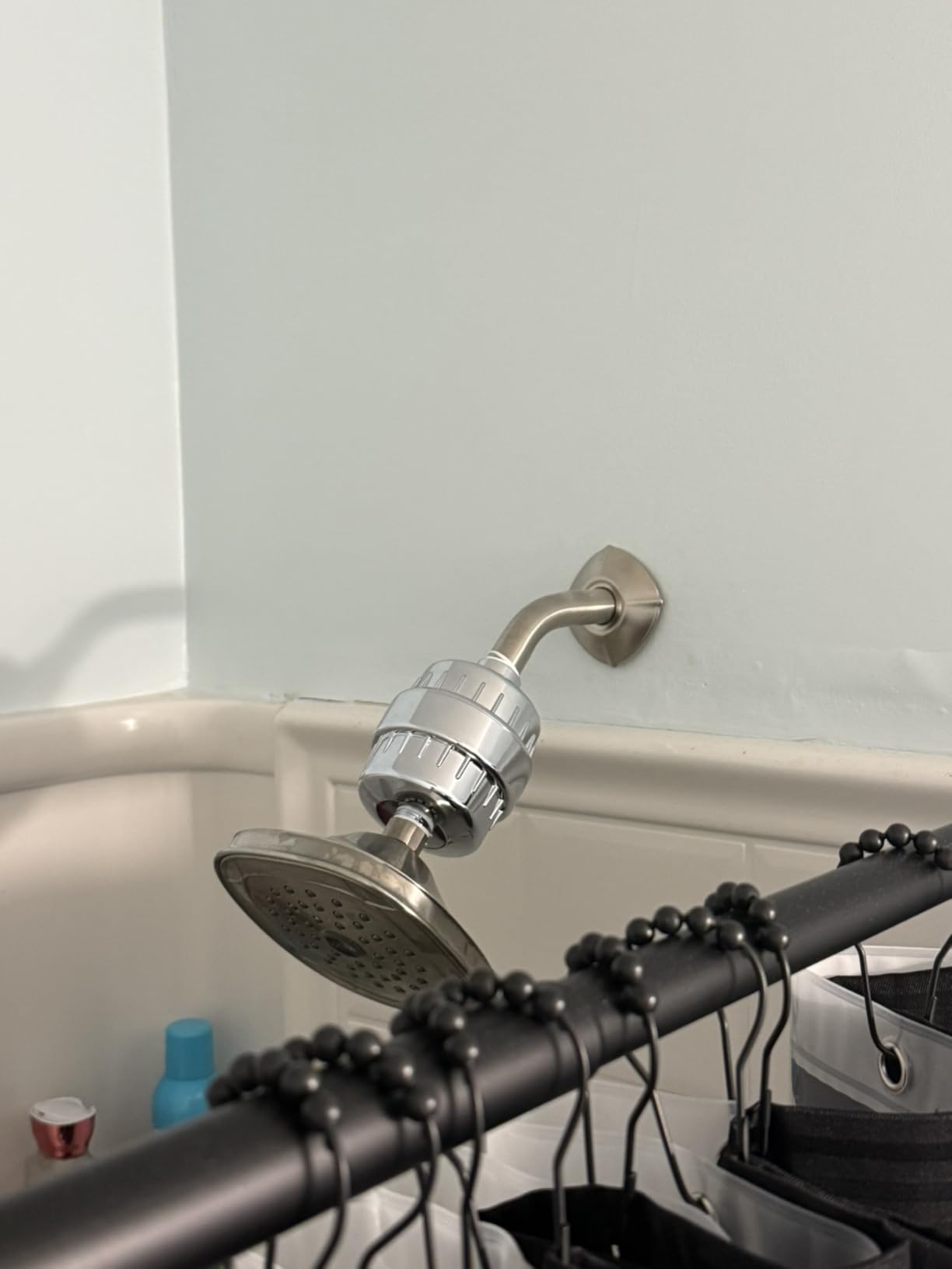 Aqua Earth Shower Filter for Hard Water, 20-Stage Vitamin C E Chlorine - Helps Reduce Fluoride, Odors, Sediment, Rust and Impurities customer photo 1