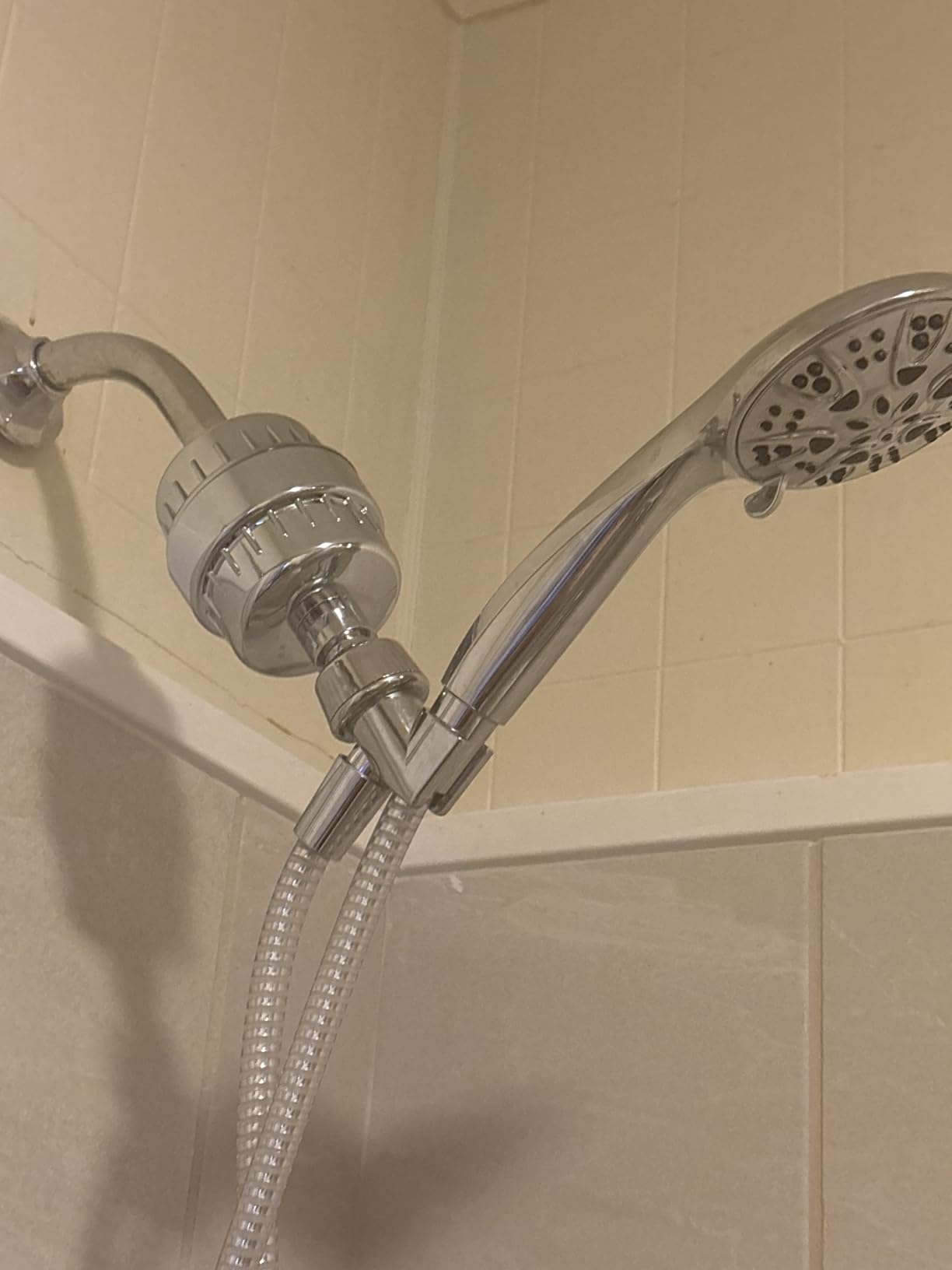 Aqua Earth Shower Filter for Hard Water, 20-Stage Vitamin C E Chlorine - Helps Reduce Fluoride, Odors, Sediment, Rust and Impurities customer photo 2