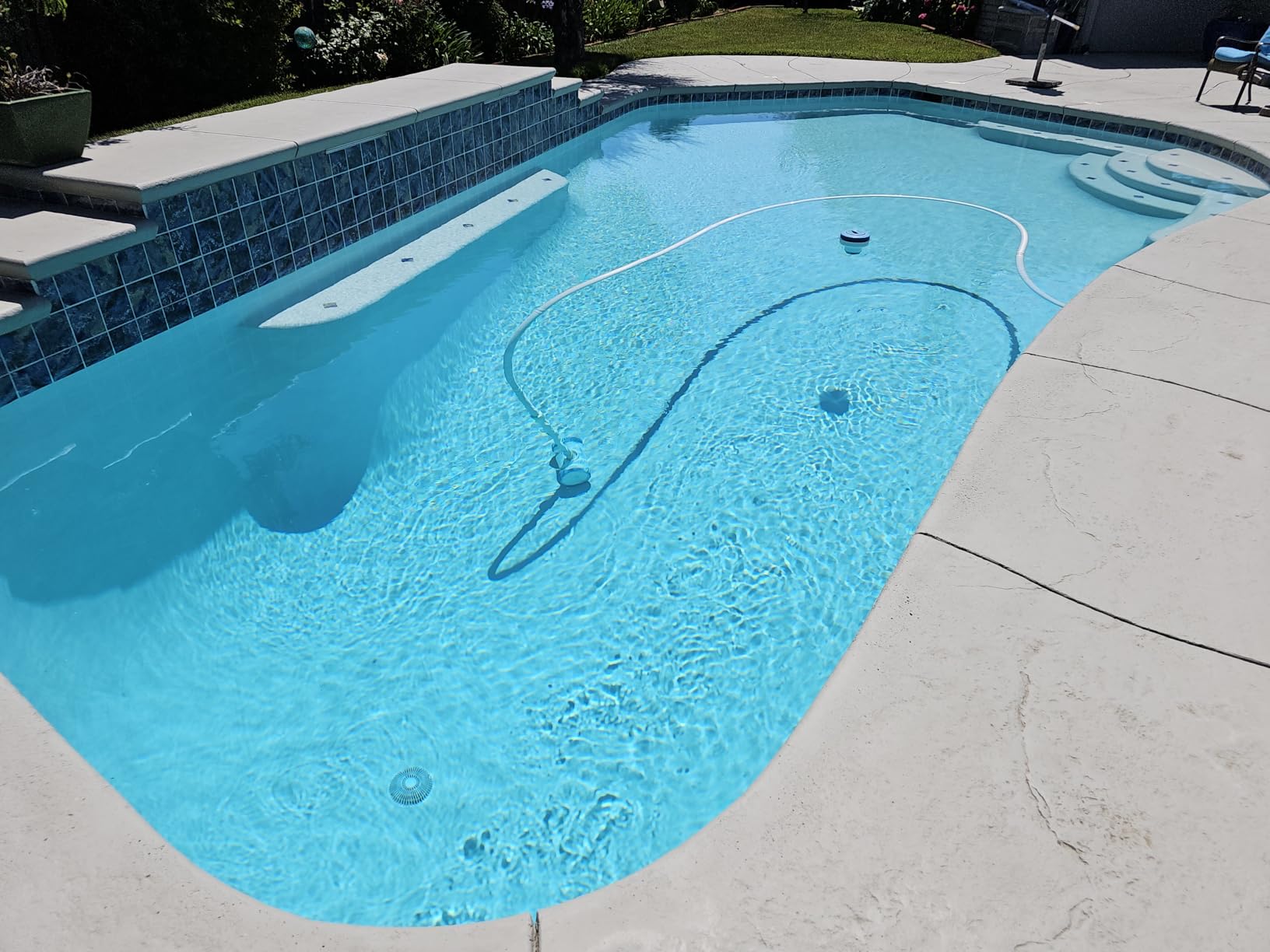Hayward Poolvergnuegen Suction Pool Cleaner (4 Wheel) Automatic Vacuum customer photo 1