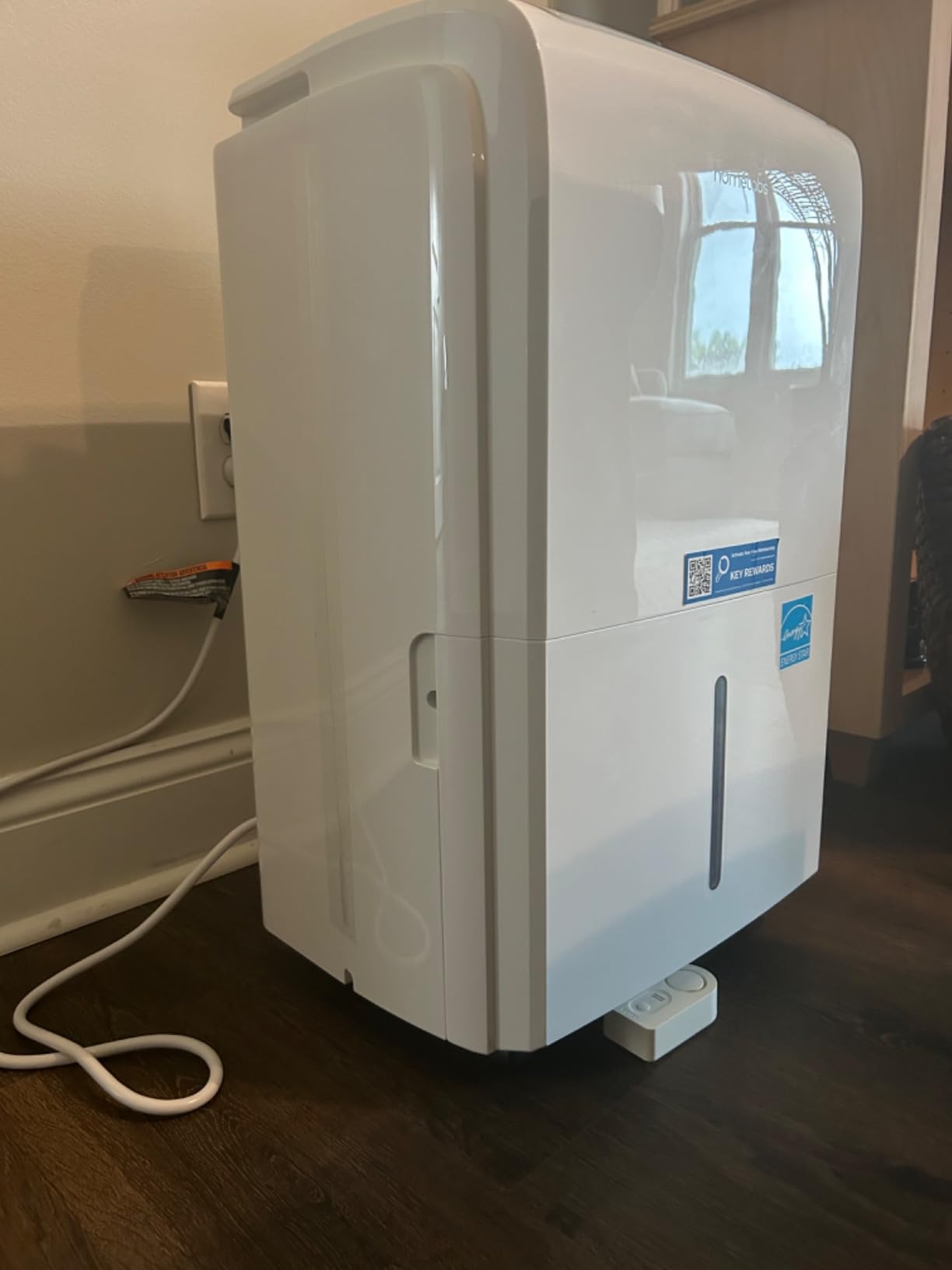hOmeLabs Dehumidifier 6,000 Sq Ft 40 Pint with Pump 104 Pint 95°F, 90% RH | Pump + WIFI + Upgraded Advanced Humidity & Moisture Control, Quiet, Efficient, Auto Shut-off, Home, Basement, Office customer photo 1