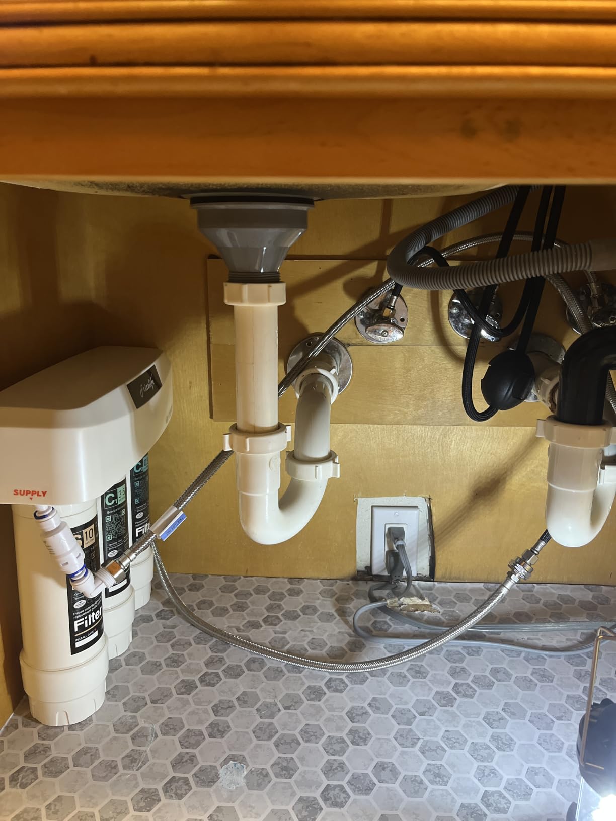 Frizzlife Under Sink Water Filter System, NSF/ANSI 53&42&372 Certified, 8 Layer 0.5 Micron Water Filtration Reduce Chloramine, PFOA/PFOS, Lead, Chlorine, Bad Taste & Odor, Under Counter, SK99-NEW customer photo 1