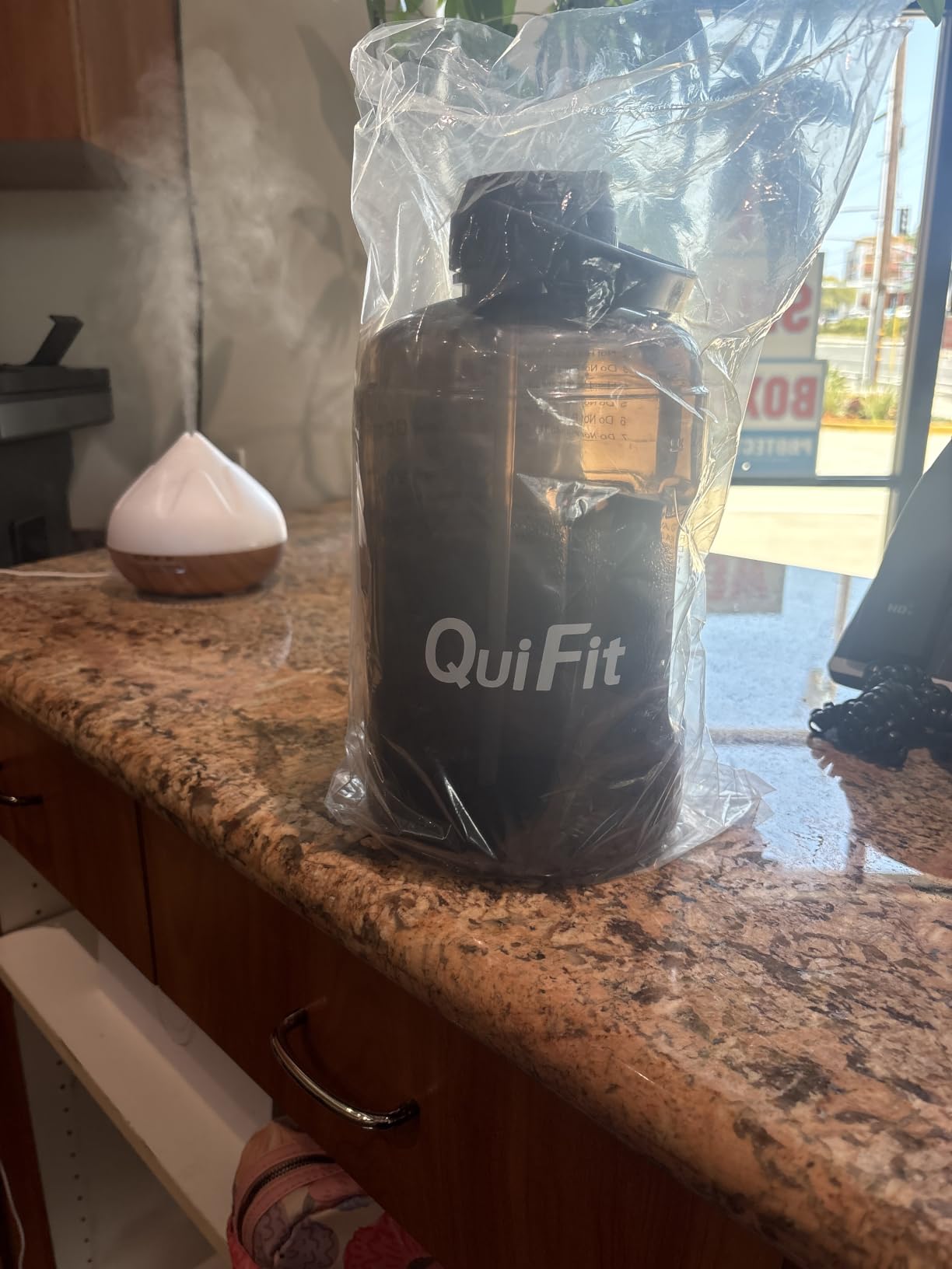 QuiFit 1 Gallon Water Bottle - with Straw & Motivational Time Marker Leak-Proof BPA Free Reusable Gym Sports Outdoor Large(128OZ/73OZ) Capacity Water Jug customer photo 2