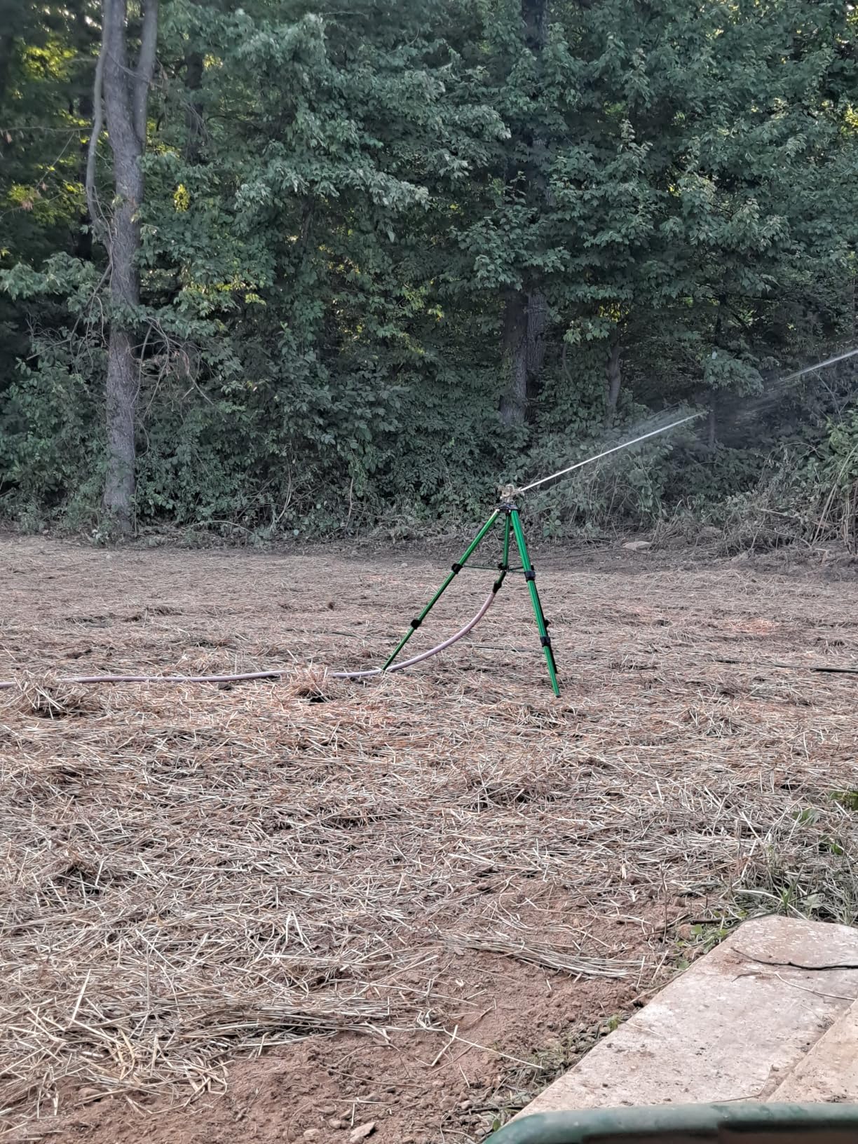 Hourleey Impact Sprinkler on Tripod Base, Heavy Duty Brass Sprinklers for Yard Lawn Garden, 0-360 Degree Large Area Coverage, 3/4 Inch Connector Extension Legs Flip Locks with Brass Sprinkler Head customer photo 2