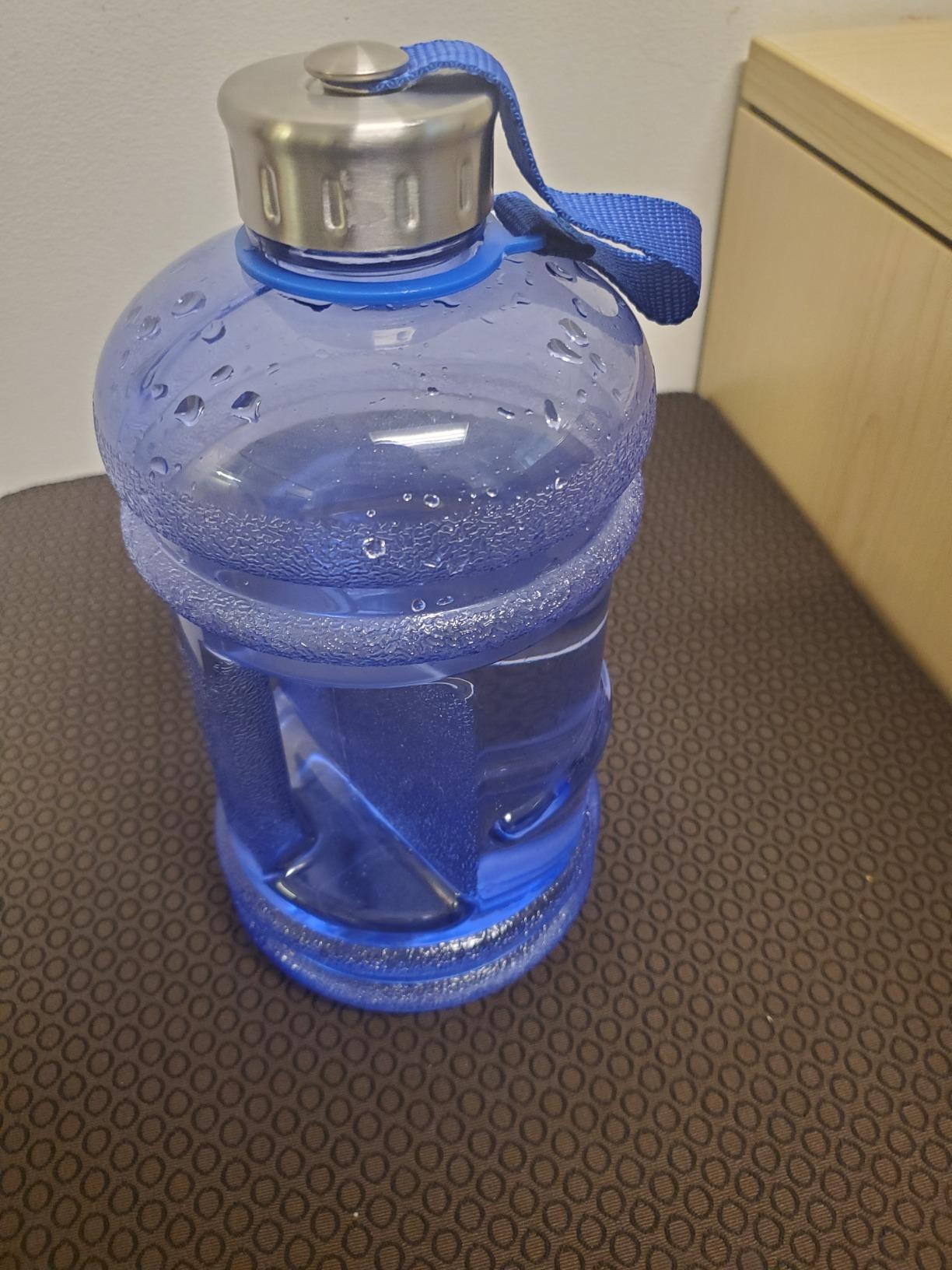 New Wave Enviro 1 Gallon Square BPA Free Bottle with Screw Top Cap and Integrated Handle, Space Saving Design, Ideal for Gym and Outdoor Life customer photo 2
