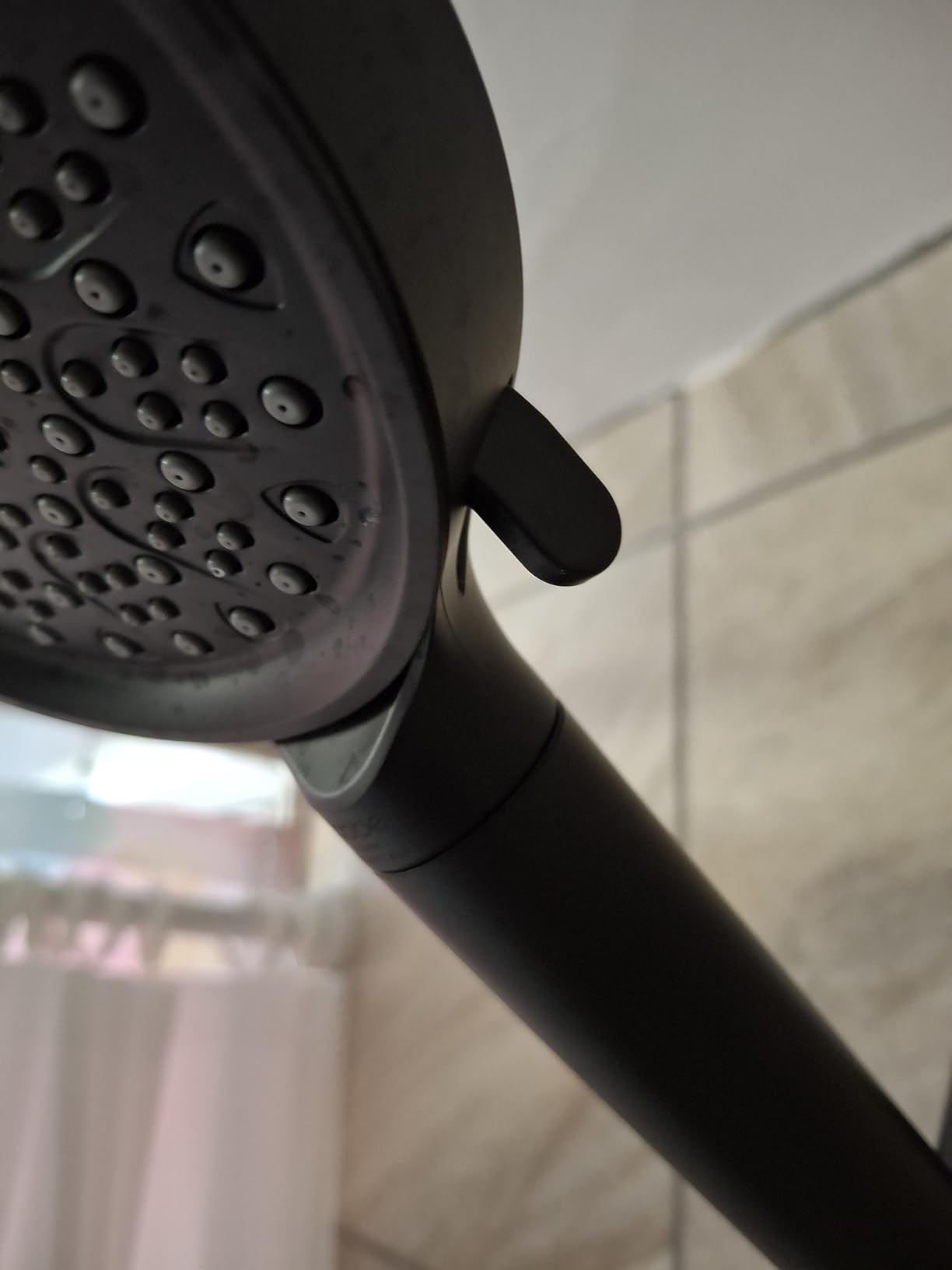 Cobbe Filtered Shower Head with Handheld, Water Softener for Hard Water | High Pressure 6 Spray Mode Shower Head with Filters - Remove Chlorine and Harmful Substances - Reduces Dry Itchy Skin, Chrome customer photo 2