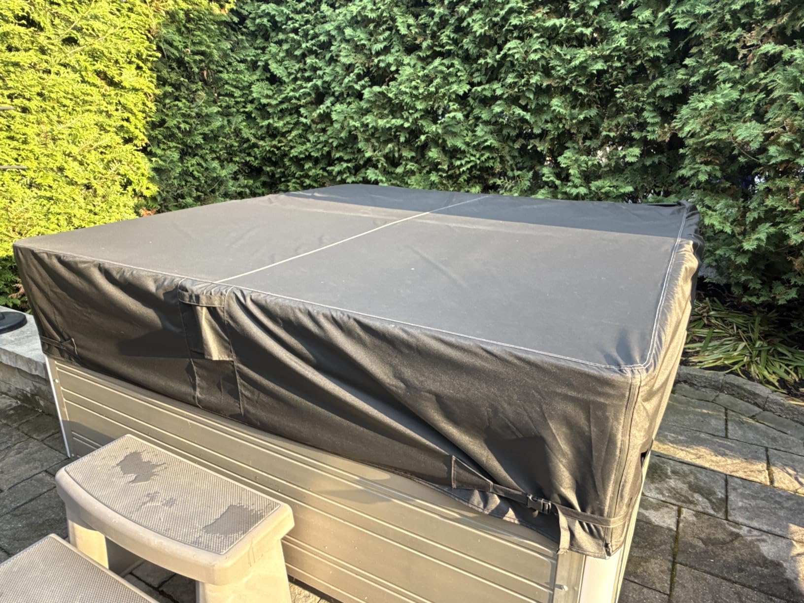 iBirdie Outdoor Waterproof and Weatherproof Hot Tub Cover 85 x 85 inch fit 84 x 84 or 83 x 83 or 82 x 82 or 7 ft x 7 ft Square SPA 600D Heavy Duty Protectors Protective Cover Cap customer photo 2