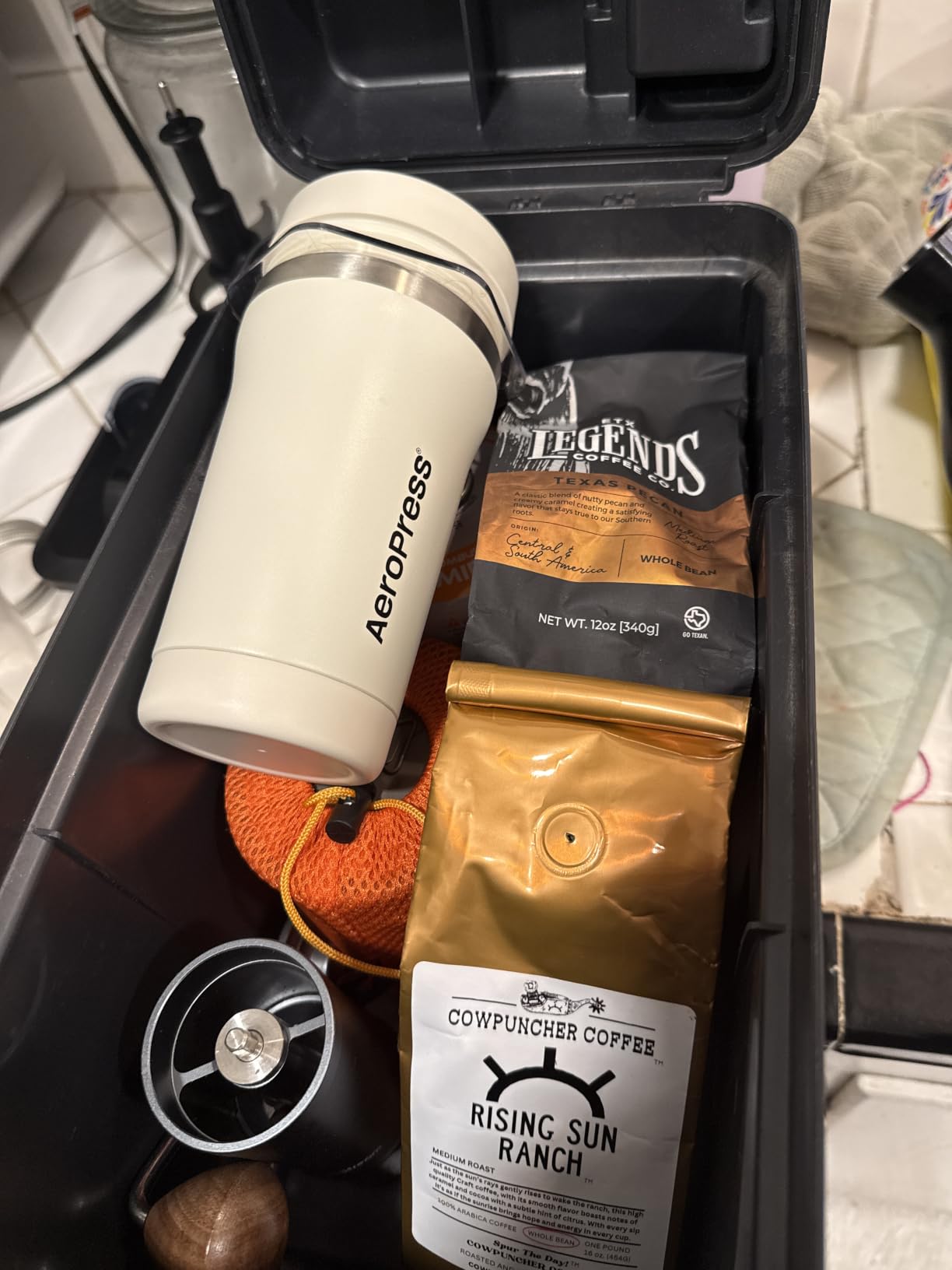 AeroPress Go Plus, Small Portable Coffee Maker Kit, Travel, Camping & Office, All-in-One French Press, Pour-Over & Espresso Style Manual Brewer, 2 Min Brew for Less Bitterness, More Flavor, Black customer photo 1
