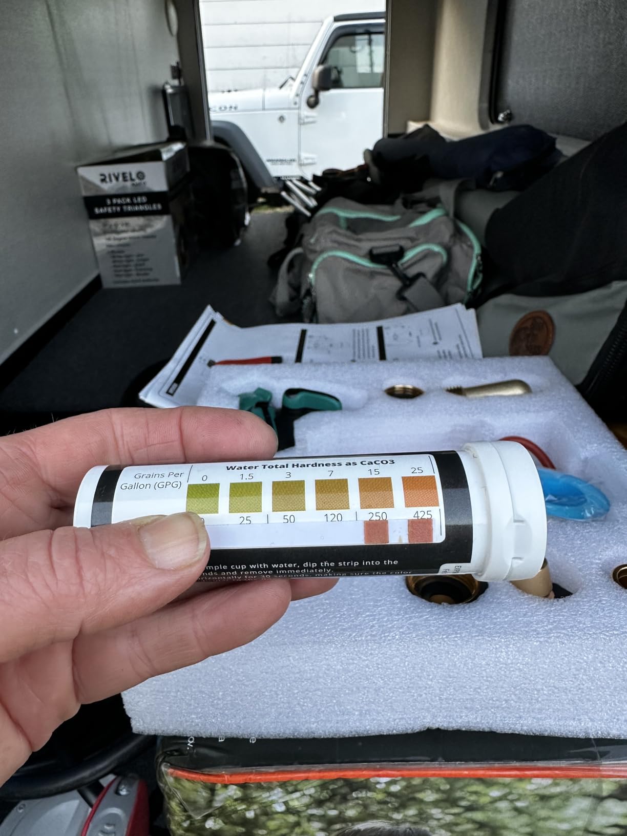 WeAQUA DoubleCheck Water Hardness Test Kit 200 Strips with Sample Cup - Hard Water Testing Strips (0-25 gpg / 0-425 ppm) customer photo 1