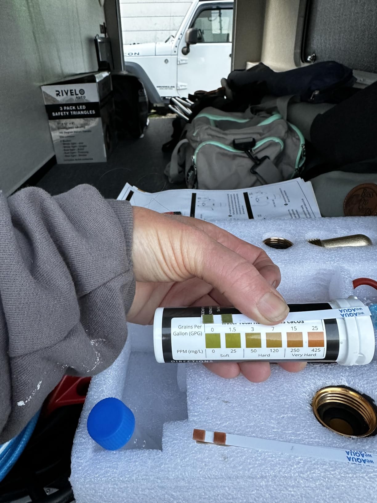 WeAQUA DoubleCheck Water Hardness Test Kit 200 Strips with Sample Cup - Hard Water Testing Strips (0-25 gpg / 0-425 ppm) customer photo 2