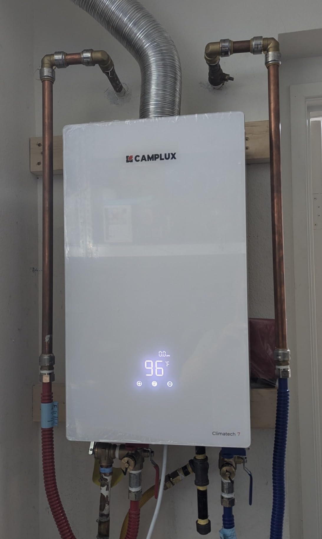 CAMPLUX Climatech 7 170,000 BTU Tankless Water Heater Gas, 6.86 GPM, CSA Certified On Demand Tankless Hot Water Heater Natural Gas Indoor for Whole House, 4-6 Outlets customer photo 1