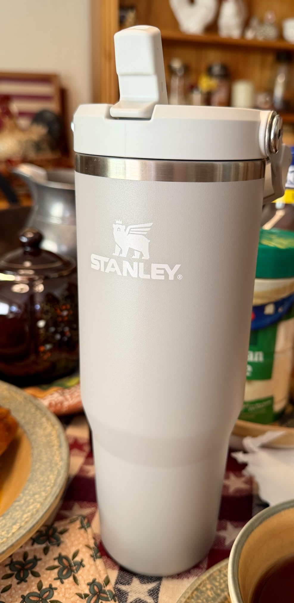 STANLEY IceFlow 2.0 Flip Straw Tumbler, 30 oz, Dried Pine | Easy Carry Handle | Twist On Lid and Flip Up Straw | Leak Resistant Water Bottle | Insulated Stainless Steel | BPA-Free customer photo 1