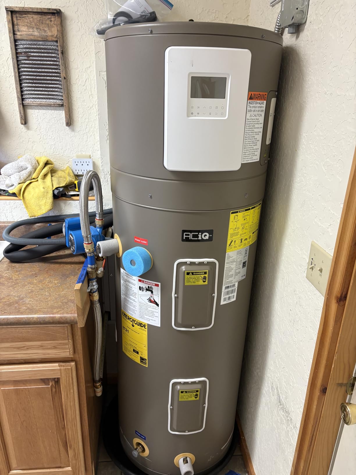 ACiQ 50 Gallon Electric Residential Hybrid Heat Pump Water Heater Tank customer photo 1