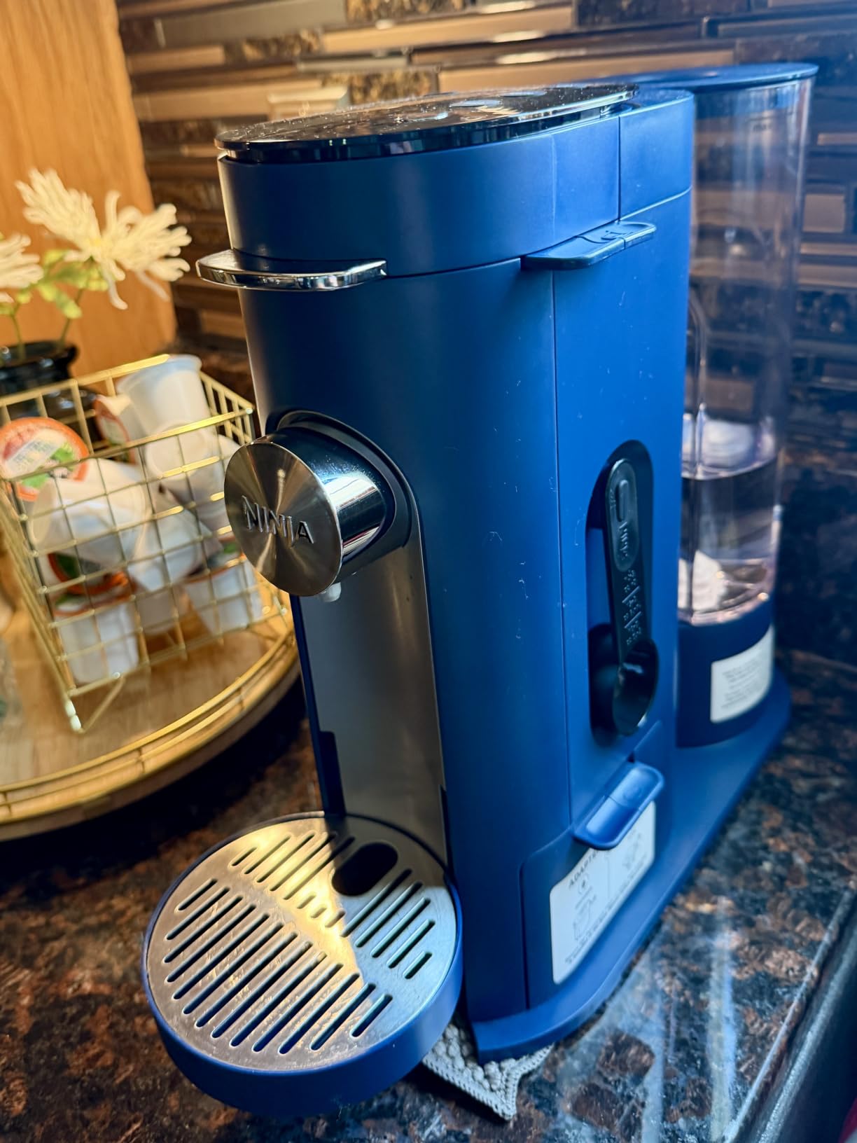 Ninja Pods & Grounds Iced Coffee Maker, K-Cup Pod Compatible, Navy, PB041NV, Single-Serve, Brews Grounds, Compact Design, 56-oz. Reservoir, 6-oz. Cup to 24-oz. Travel Mug Brew Sizes customer photo 1