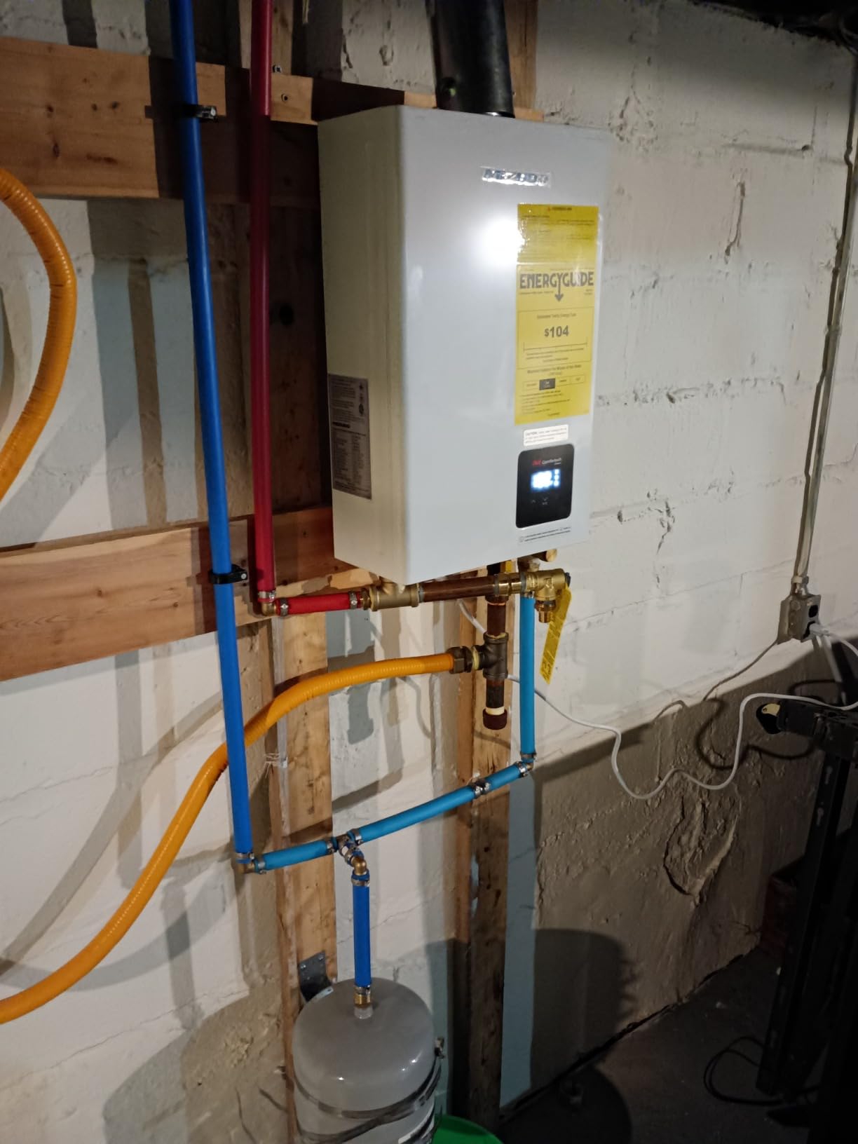 MIZUDO 120,000 BTU Propane Tankless Water Heater Max 5.1 GPM, WiFi & APP | Indoor or Outdoor Convertible Installation ±1°F Temperature Stability CSA Certified for Whole House 2-4 Outlets customer photo 1
