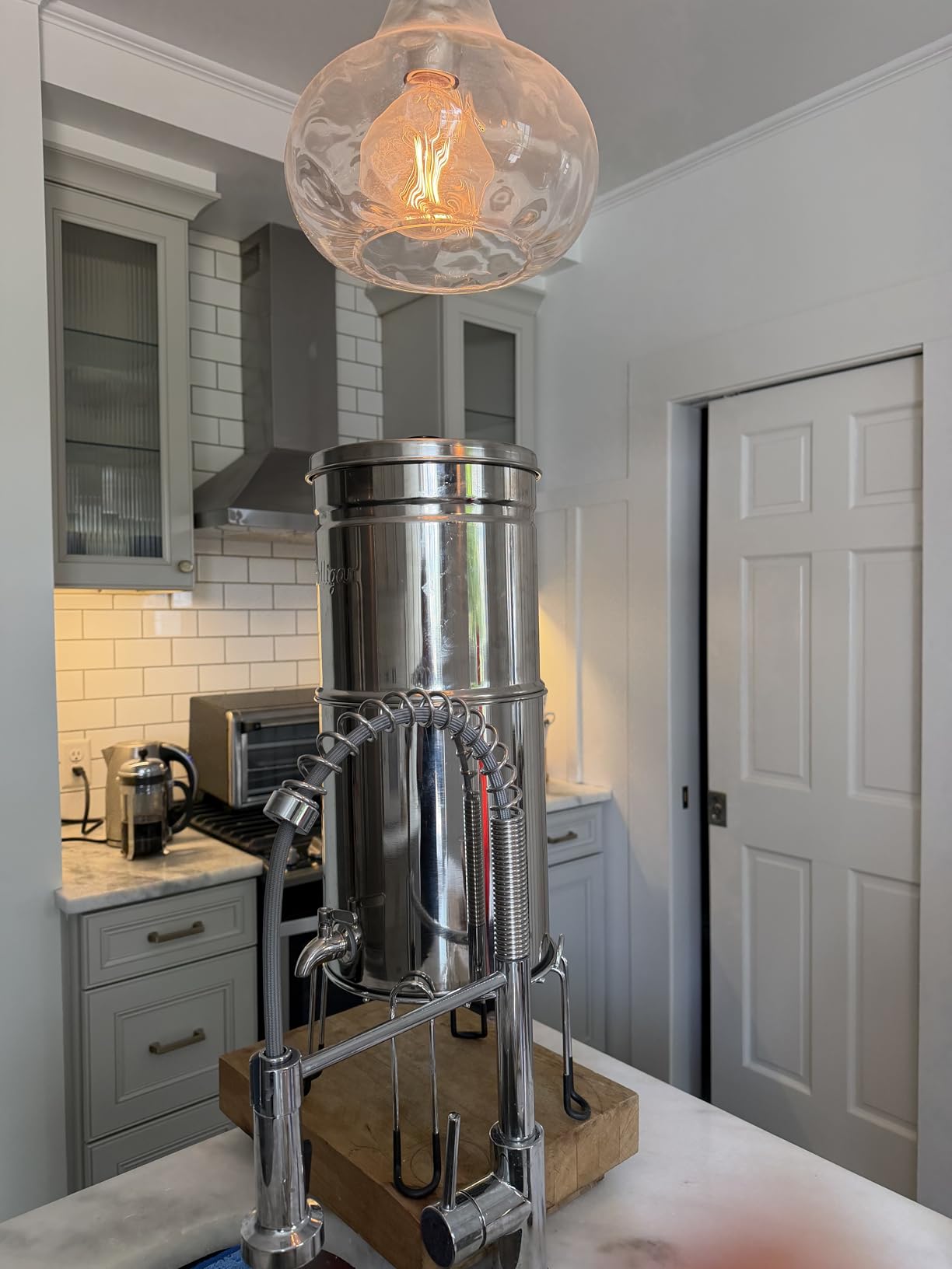 Culligan MaxClear 2.25 Gallon Gravity Water Filter System Removes Microplastics, PFAS & Lead, NSF/ANSI Certified, Brushed Stainless-Steel Countertop Filter with 1 Ceramic Filter customer photo 2