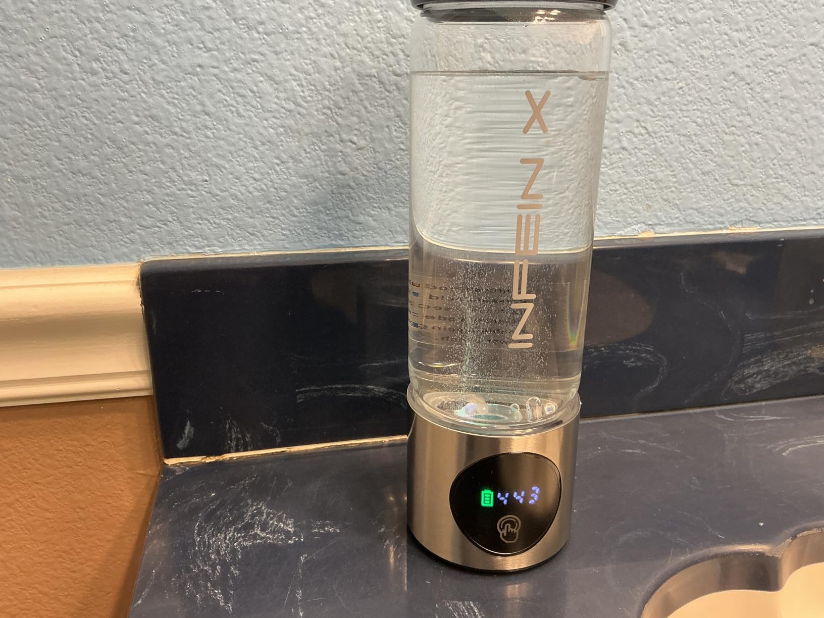 Hydrogen Water Bottle, 3000PPB Portable Hydrogen Water Ionizer Machine, Rechargeable Hydrogen Water Bottle Generator with SPE & PEM Tech, Hydrogen Water Cup for Gym Office Home Travel customer photo 1