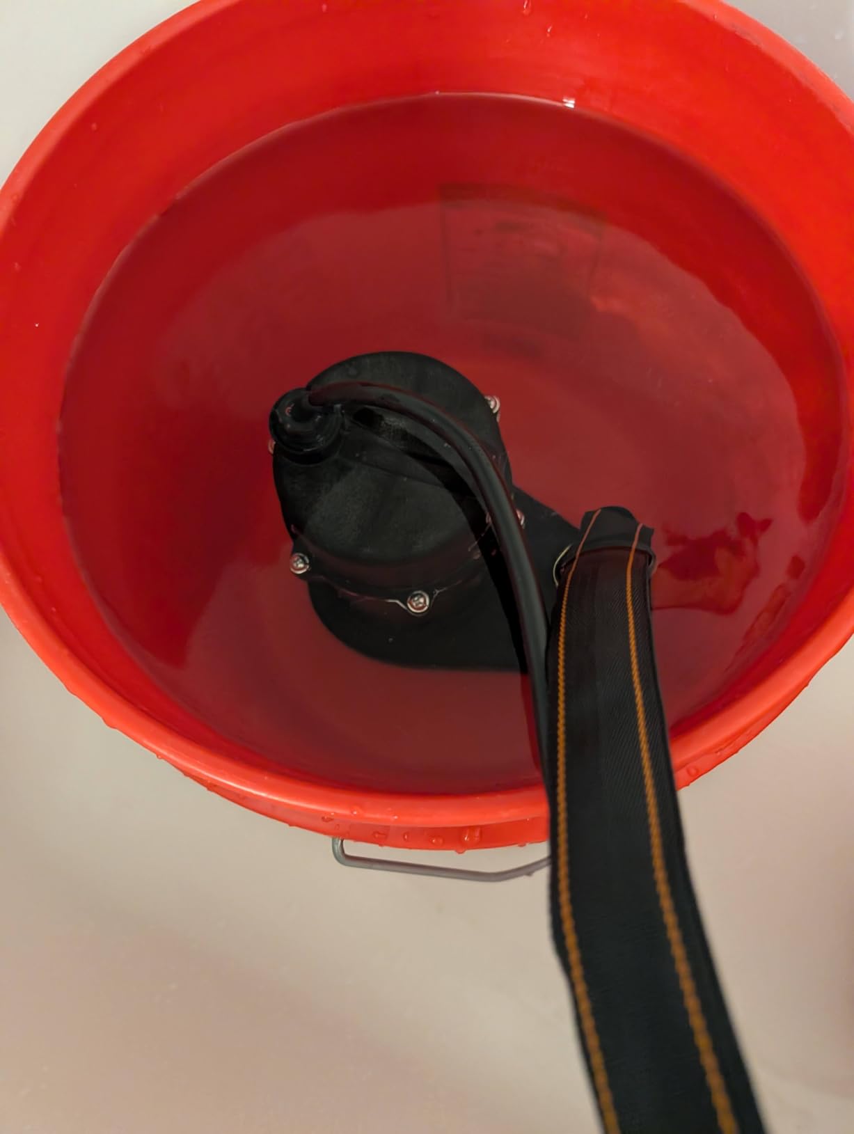 FLUENTPOWER Submersible Sump Pump 3/4HP 3500GPH, with Piggy-back Vertical Float Switch and 10' Cord, Portable Electric Cast Aluminum Sump/Sewage Pump for Basement Pool Garden Pond Basin, Black customer photo 1