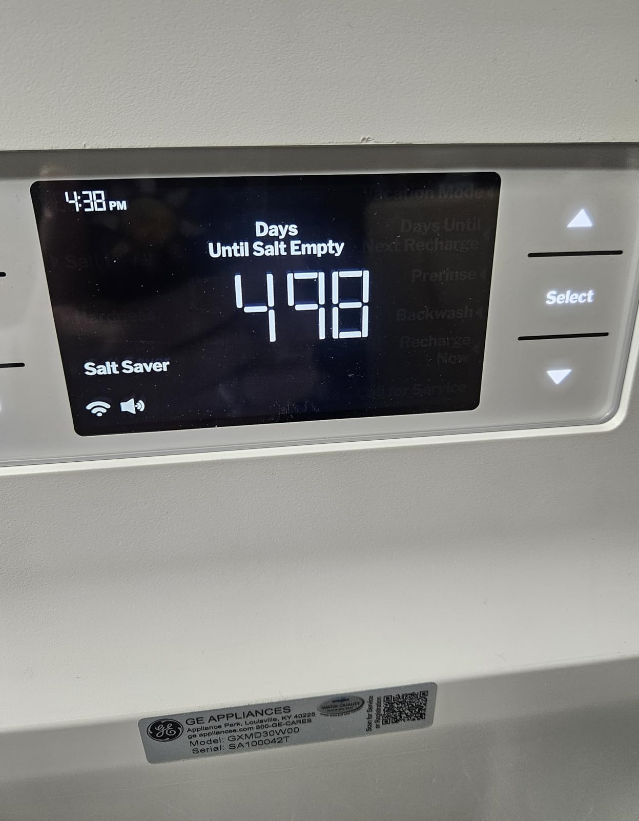 GE Smart Water Softener with Integrated Filtration, 30,000 Grain, Reduce Hard Minerals to Whole House, Built-in WiFi with Water Flow Alerts, Soft Water for Shower, Appliances, and Plumbing, GXMD30W customer photo 1