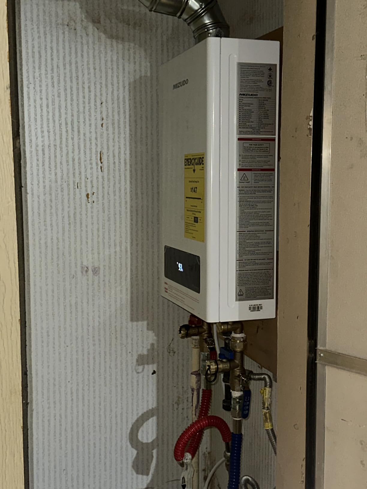 MIZUDO 199,000 BTU Natural Gas Tankless Water Heater, Max 10.3 GPM, Indoor | WiFi & APP Control Non-Condensing for Large Families Residential Whole House customer photo 2
