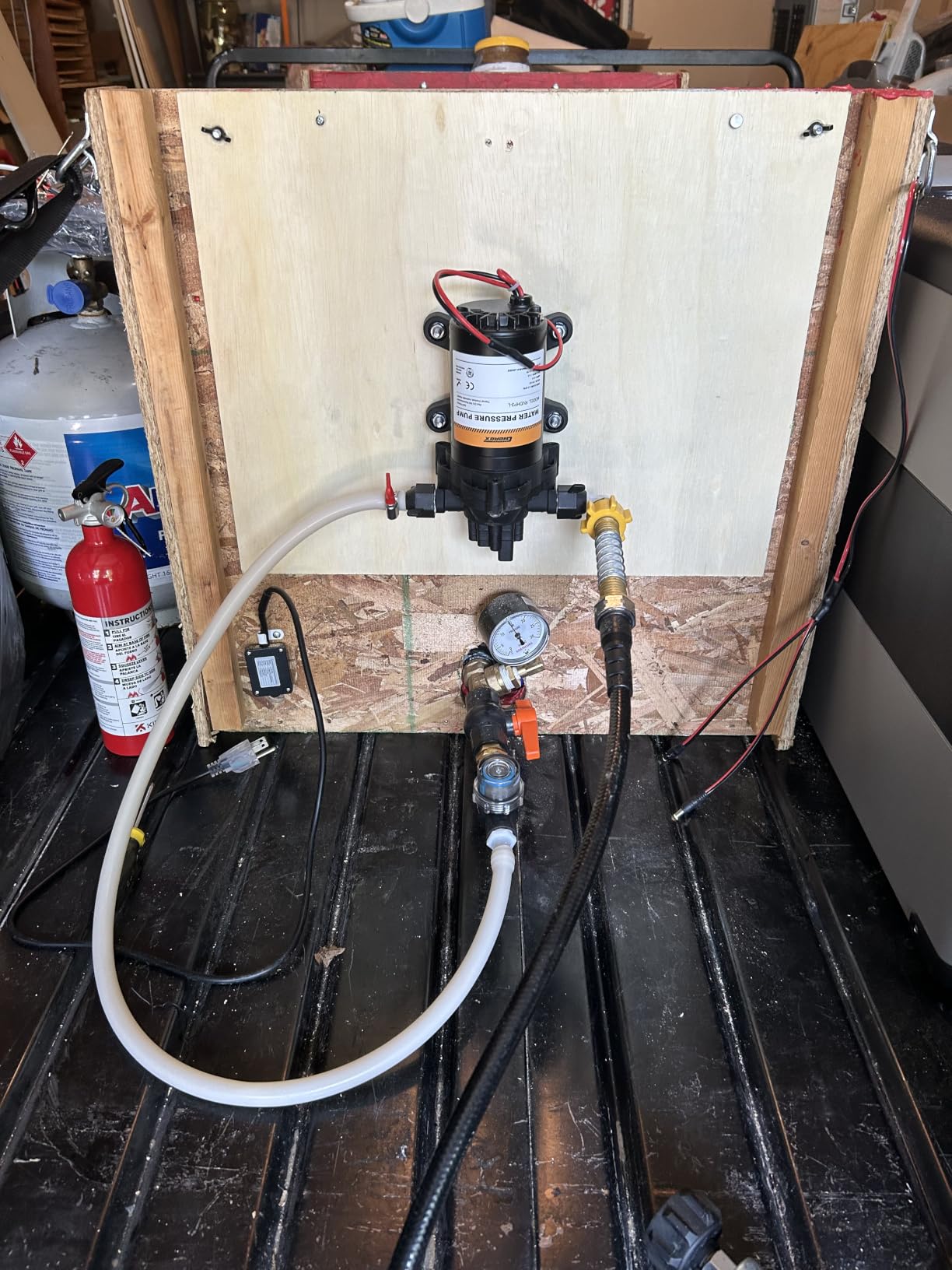 12V RV Water Pump, 4.0 GPM 45 PSI Diaphragm Pump, 12Volt Quiet Fresh Water Pump with Pressure Switch, Self Priming Pressure Pumps for RV Camper Boat Marine Food Truck customer photo 1