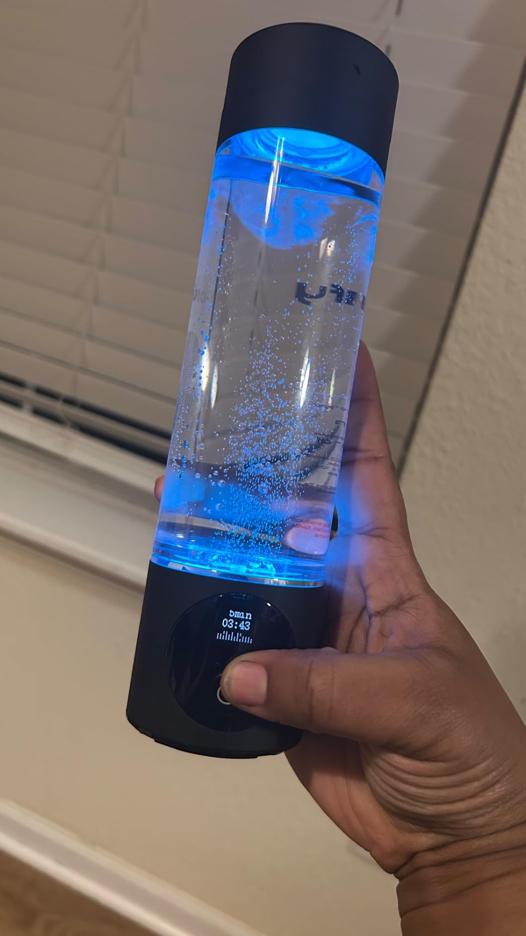 PIURIFY Hydrogen Water Bottle Generator | 17 OZ | Up to 9,970 PPB in 2 Cycles | 3X More H2 Molecular Hydrogen | SPE/PEM Electrolysis | Ergonomic Handle | H2 Hubb & H2 Analytics Certified | Dark Blue customer photo 1