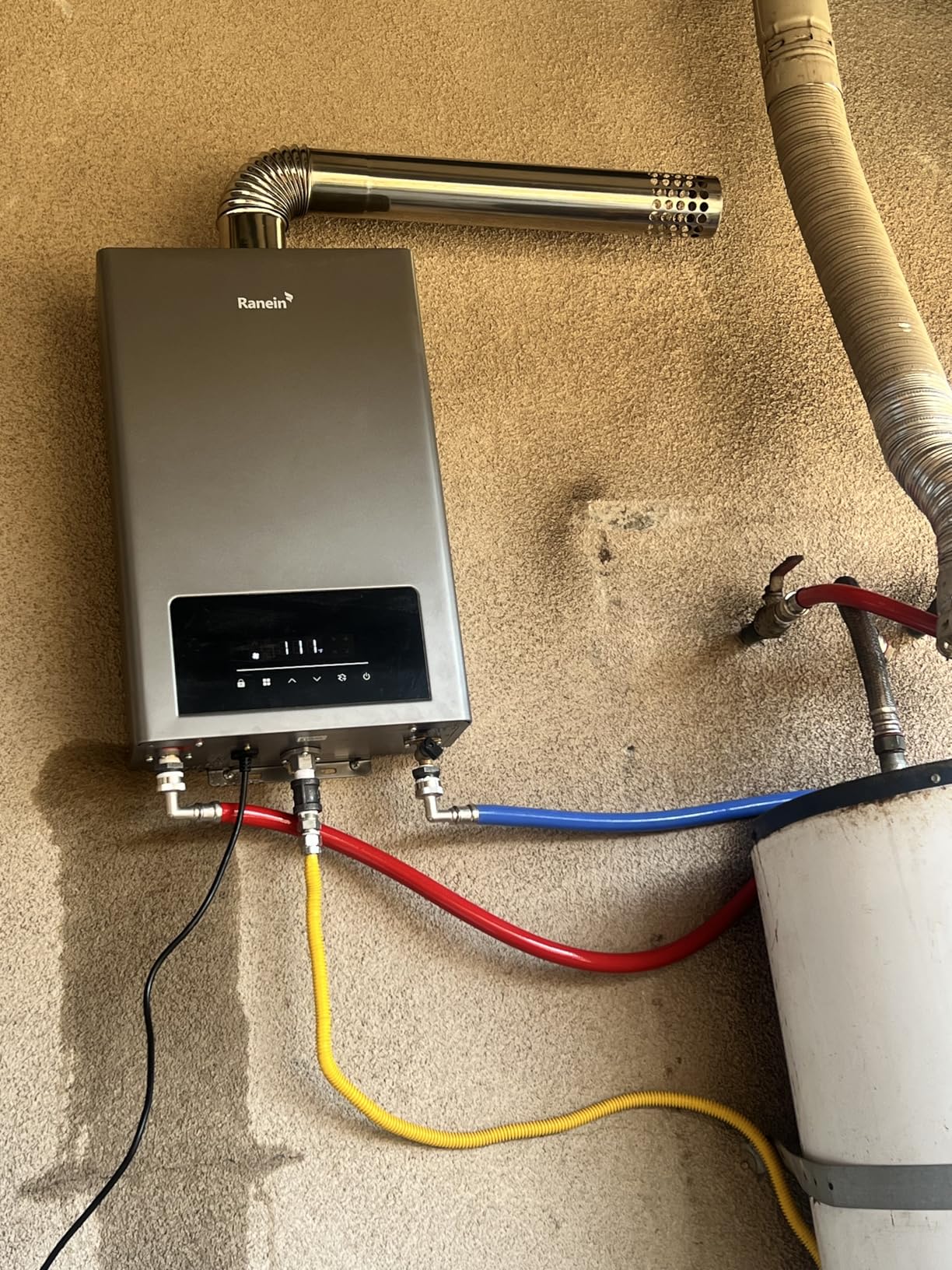 Ranein Natural Gas Tankless Water Heater, Outdoor Max 8.5 GPM, 190,000 BTU Instant Hot Water Heater customer photo 1