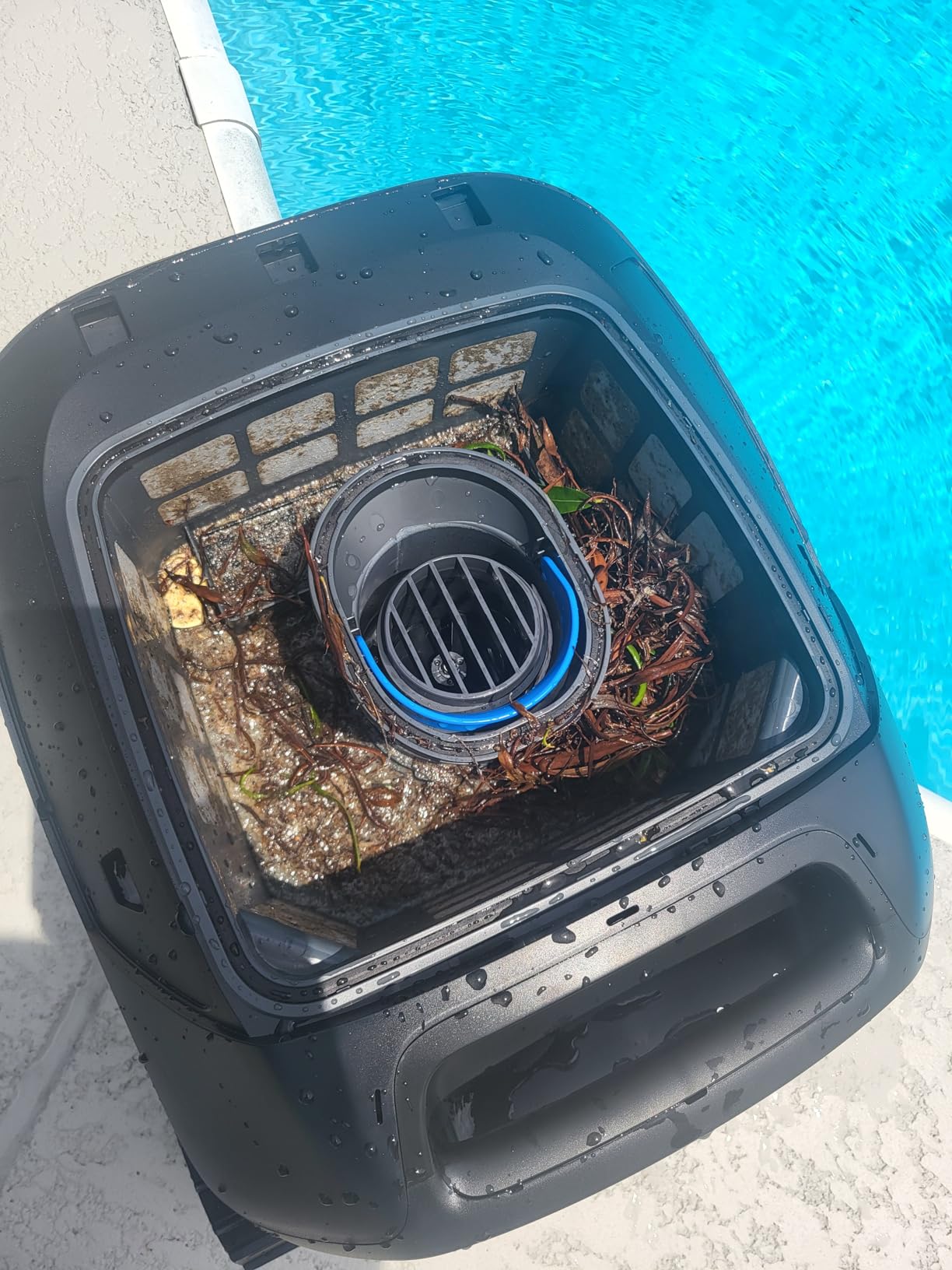 Beatbot Sora 10 Cordless Pool Vacuum Robot for Inground & Above Ground Pools, 6800 GPH Suction, Floor/Wall/Waterline/Shallow Area Cleaning, Waterline Parking, 300 Mins Runtime, Mint Green customer photo 2