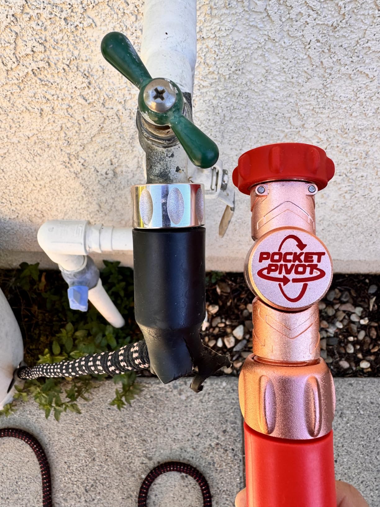 Pocket Hose Ballistic 100 FT Expandable Garden Hose, No-Kink, As Seen on TV | Anti-burst sleeve reinforced with bulletproof fiber, 360° swiveling pocket pivot connector, lightweight compact design customer photo 2