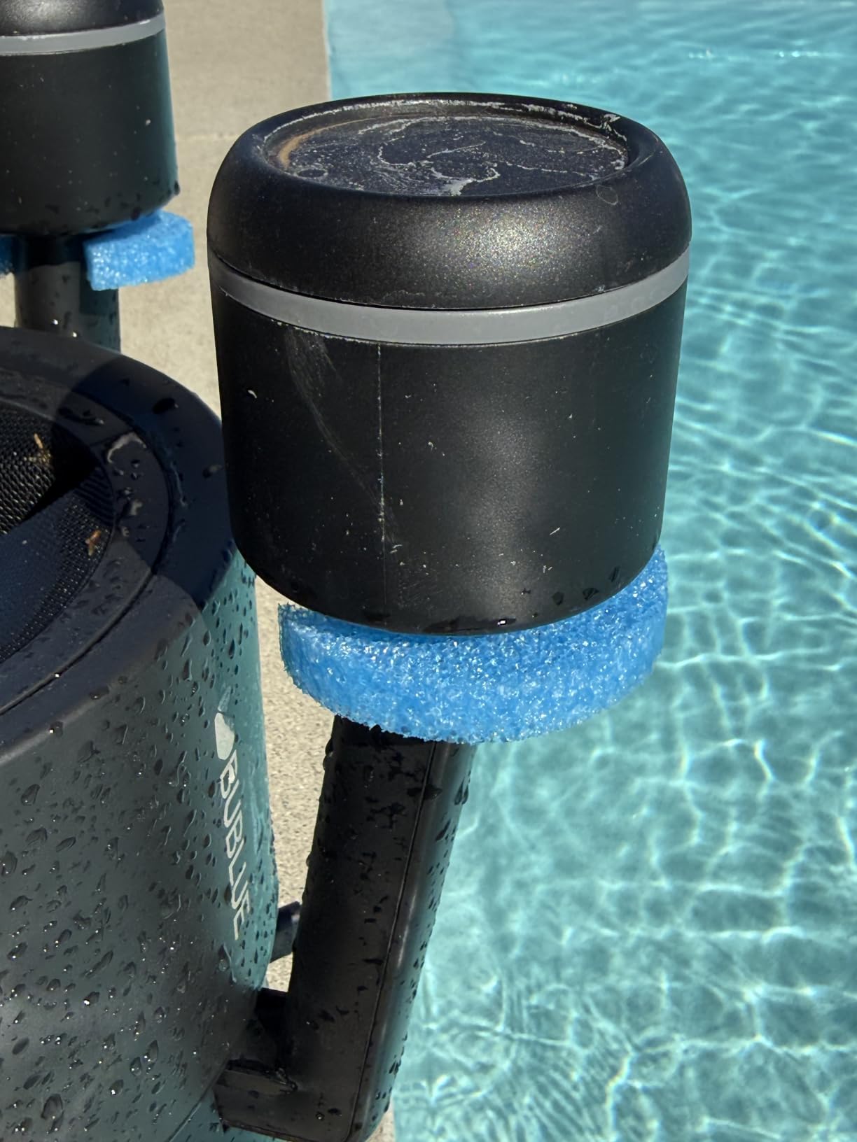 (2026 New) BUBLUE F10 Automatic Pool Skimmer Robot, Robotic Pool Skimmer with 5L Filter, App Control, Powerful Suction, Dual Cleaning Modes, AI Navigation, Ideal for In-Ground & Above-Ground Pools, Black customer photo 1