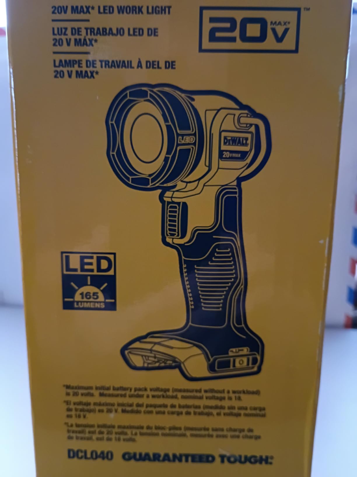 DEWALT 20V MAX* LED Work Light/Flashlight (DCL040) customer photo 1