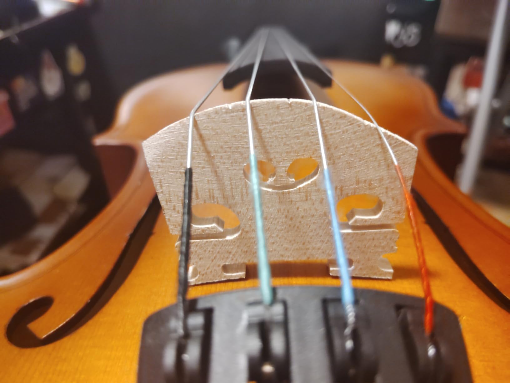 Mendini by Cecilio 14 Inch Solid Wood Acoustic Viola Set, Natural Varnish | Hand Carved Acoustic Viola Kit with Hard Case, Bow, Rosin, Viola Bridge, Extra Viola Strings for Beginners customer photo 1