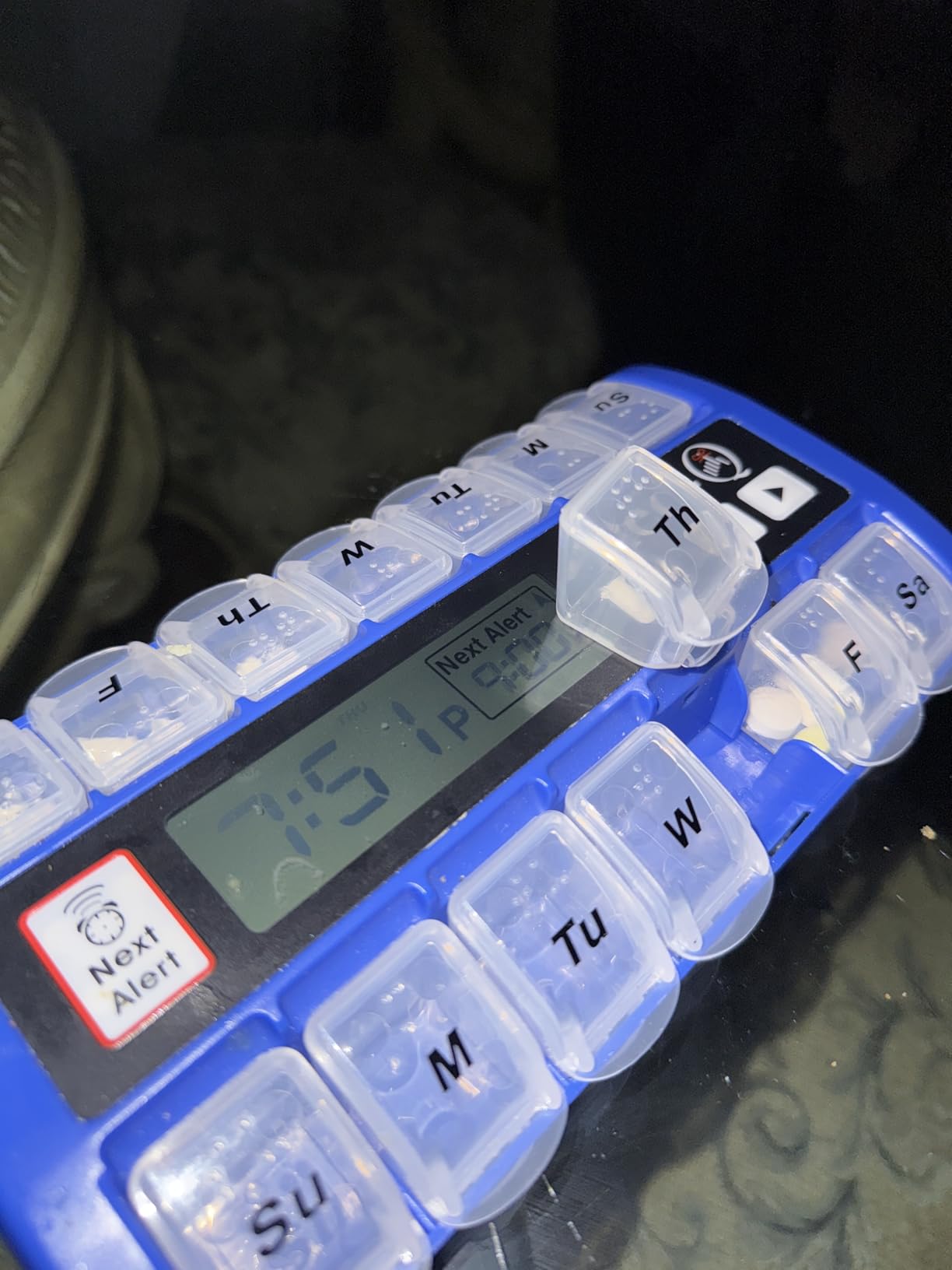 Med-Q Electronic Pill Dispenser with Alarm for Dementia and Elderly | Beeps louder until pills are taken, flashing light shows which box to open, repeats every 30 minutes if missed customer photo 2