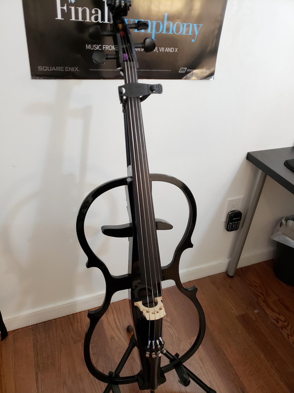 Cecilio 4/4 Silent Electric Cello with Ebony Fittings, Black Metallic customer photo 2