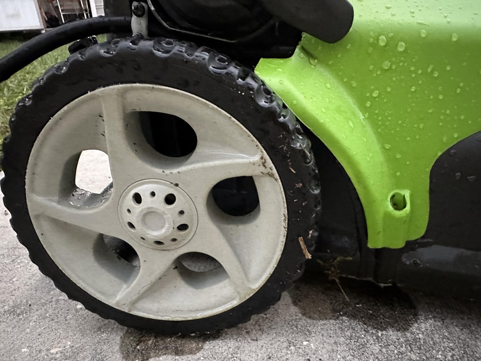 Greenworks 40V 16